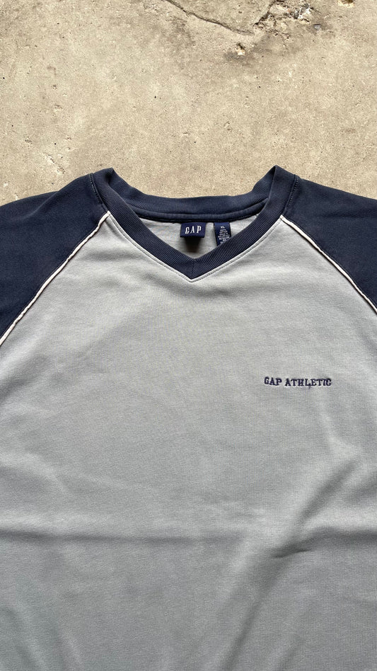 1990S GAP ATHLETICS V NECK TEE - XL
