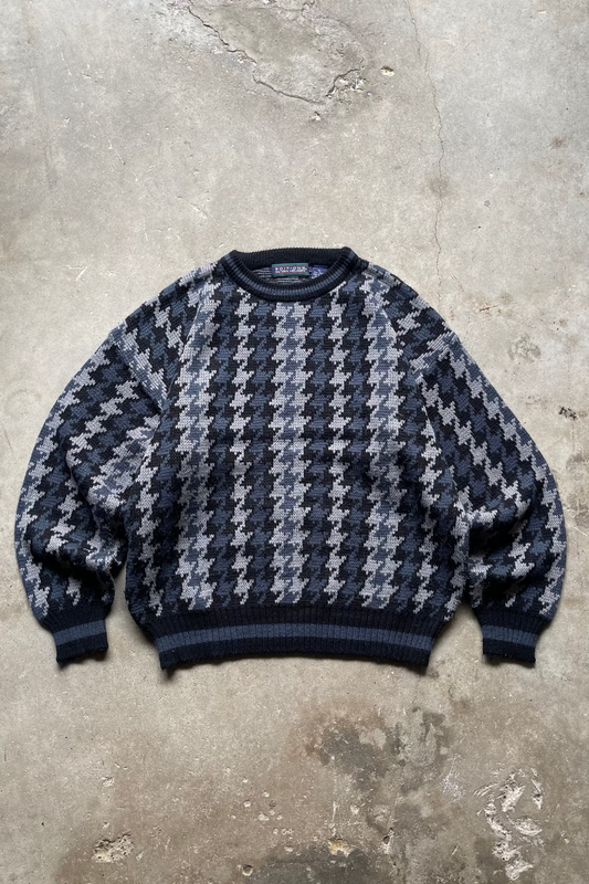 1990S PATTERNED KNIT SWEATER NAVY/BLACK - XL
