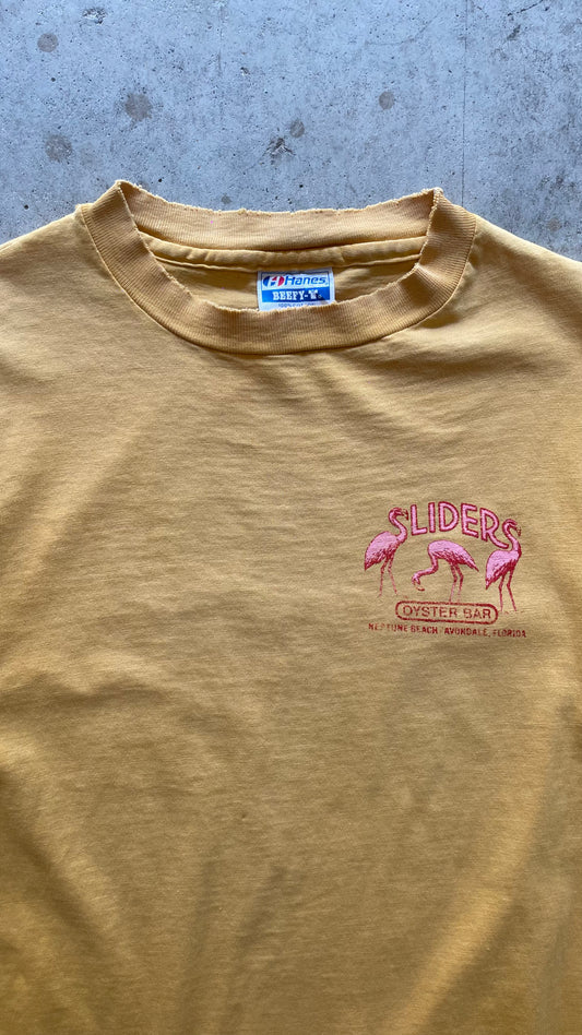 1990S "SLIDERS OYSTER BAR" YELLOW TEE - M