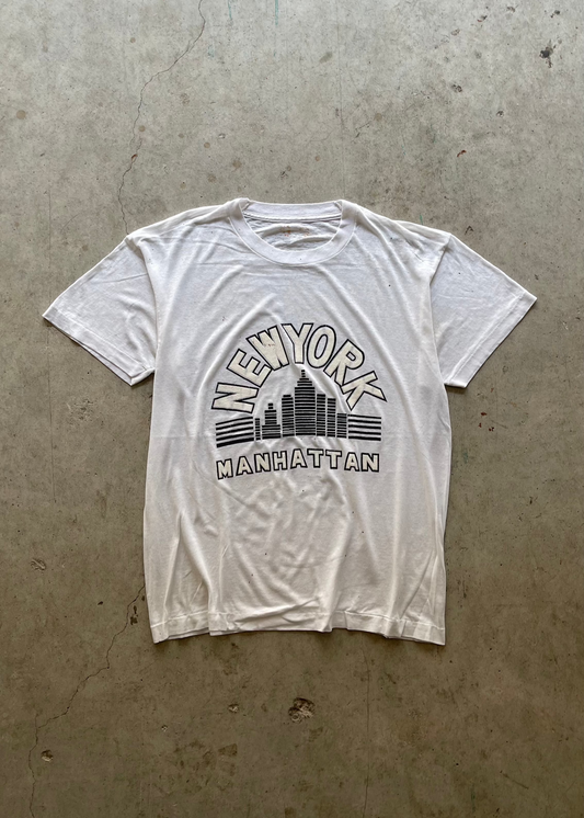 1990S "NEW YORK MANHATTAN" DISTRESSED TEE - L