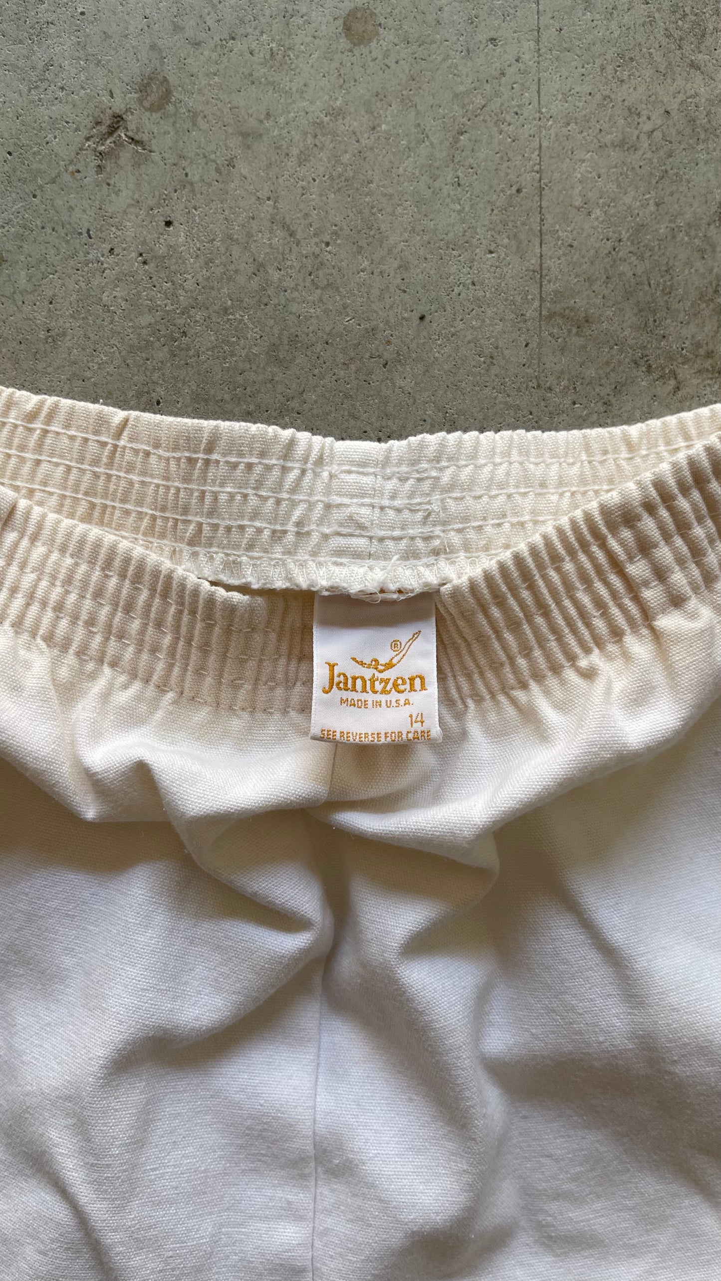 1990S WHITE CHINO SHORTS - 34