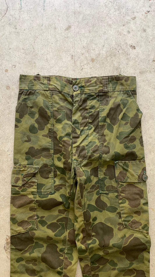1980S TAPERED MILITARY CAMO PANTS - 30X32