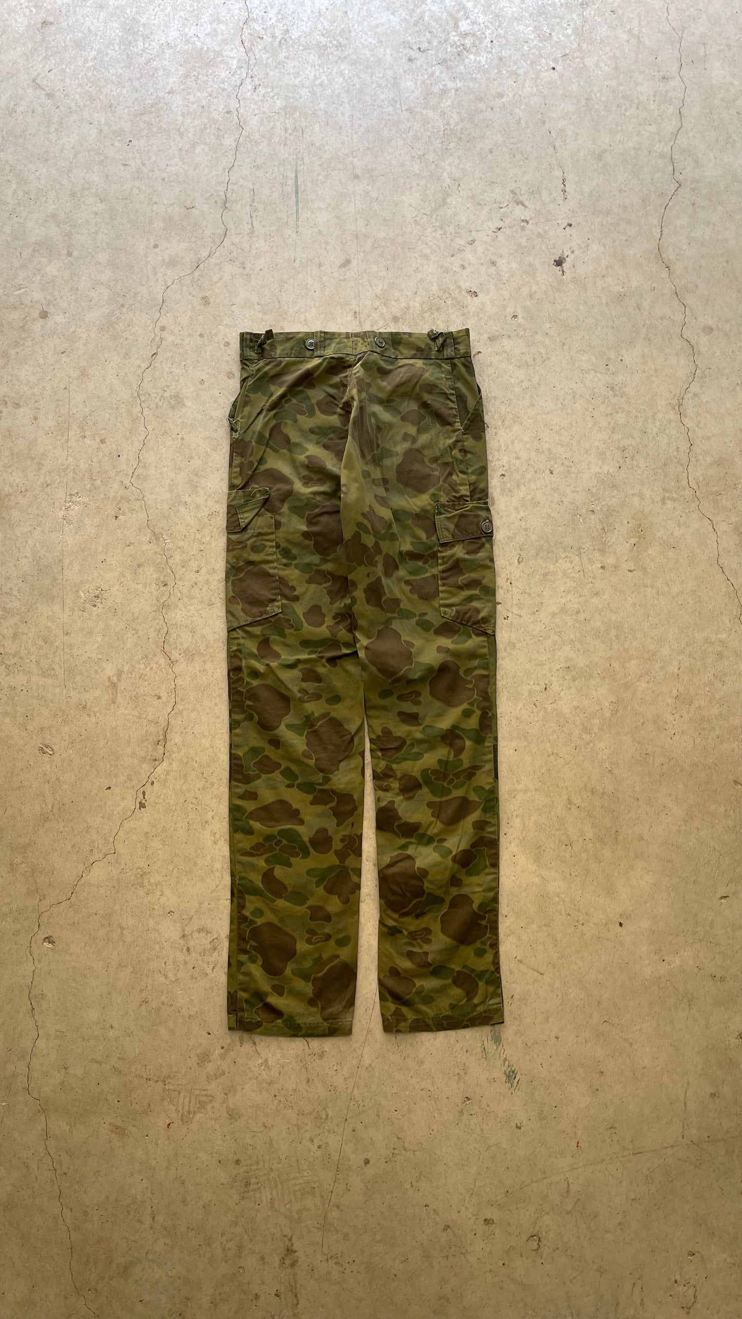 1980S TAPERED MILITARY CAMO PANTS - 30X32