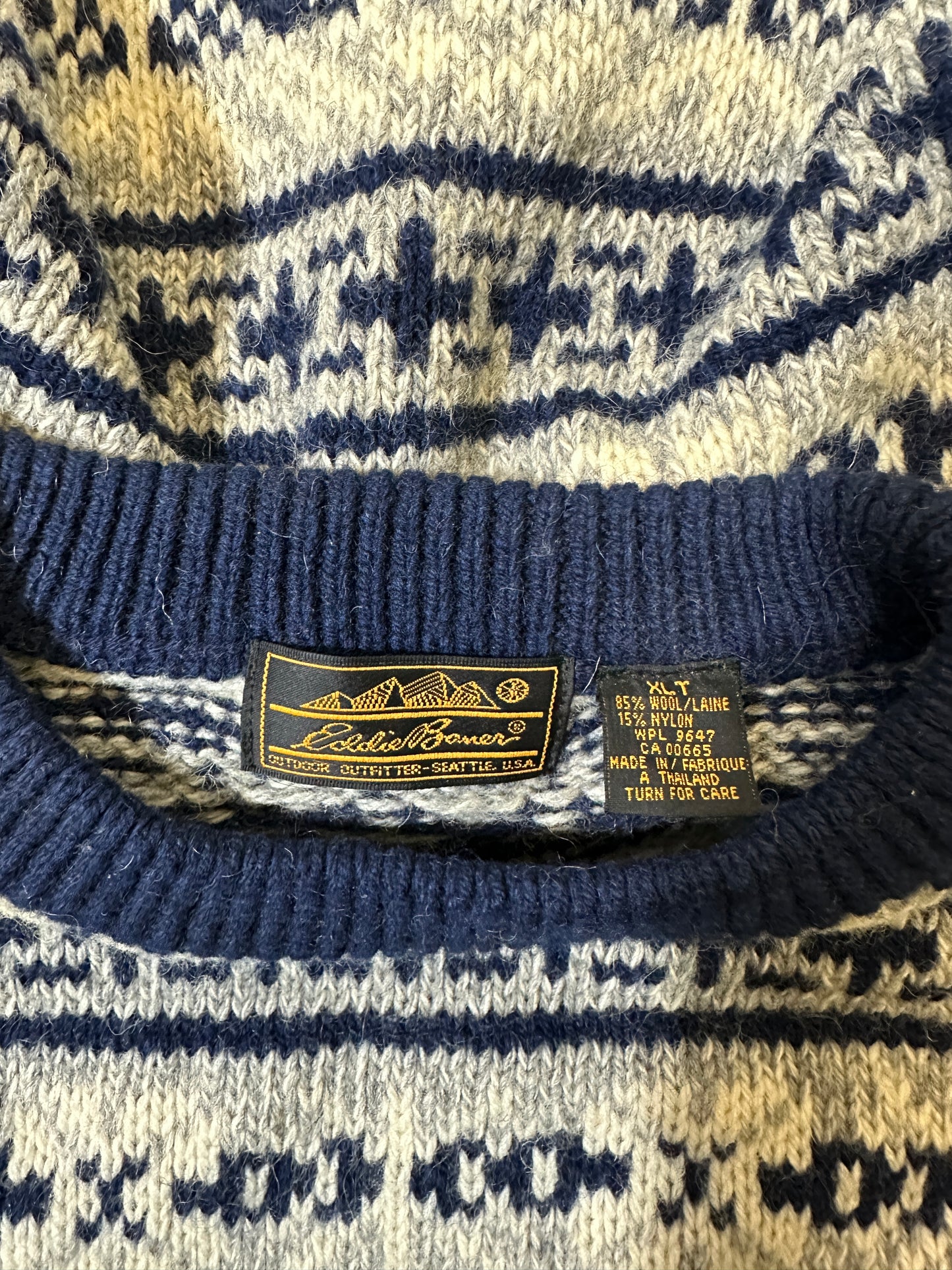 1990S - WHITE/NAVY EDDIE BAUER WOOL SWEATER - XLT