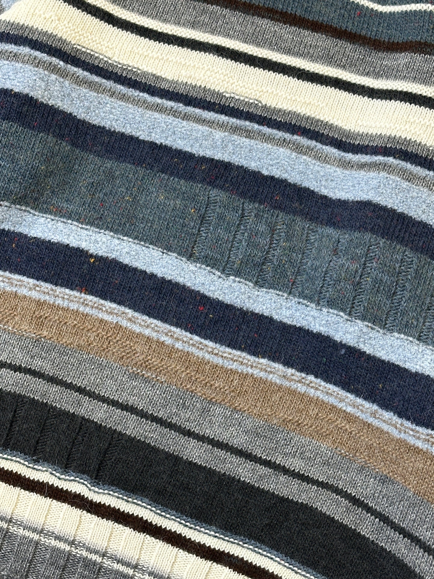 1990S - BLUE/NAVY STRIPED SWEATER - XL