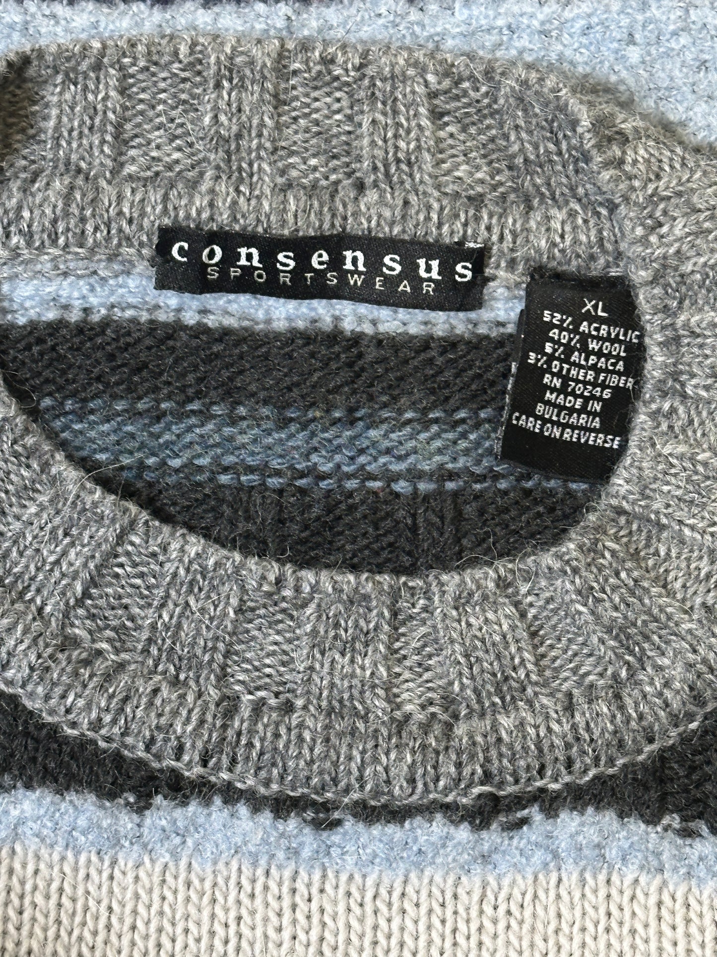 1990S - BLUE/NAVY STRIPED SWEATER - XL