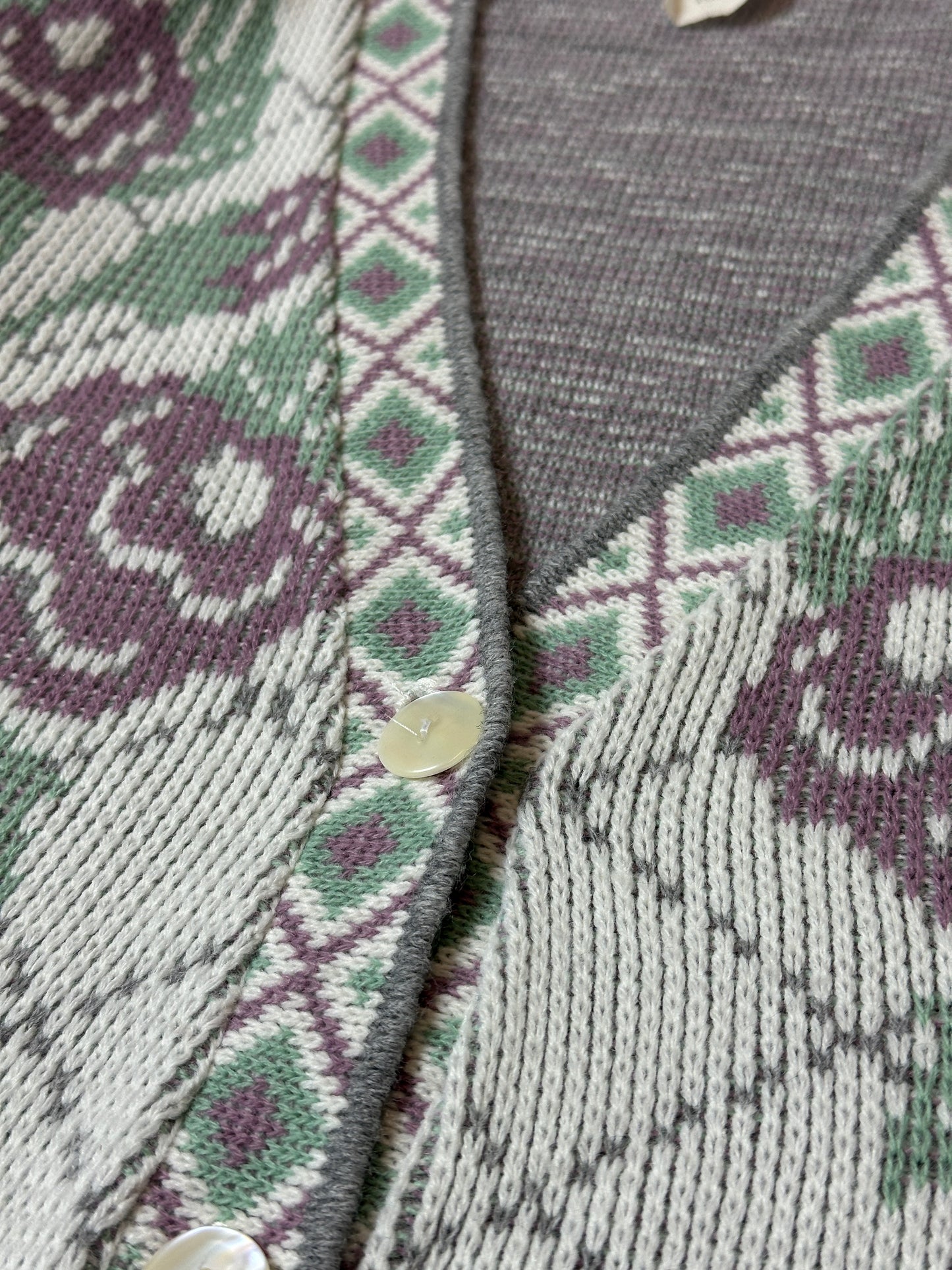 1990S - CREAM/PURPLE FLORAL CARDIGAN SWEATER - XL