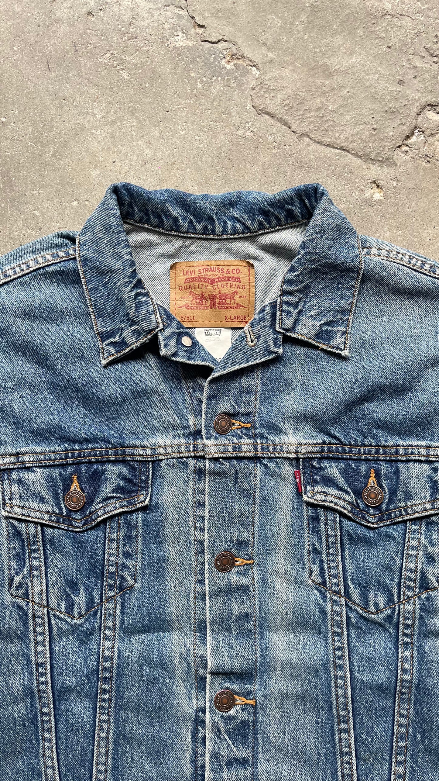 2000S LEVI'S TRUCKER DENIM JACKET - M