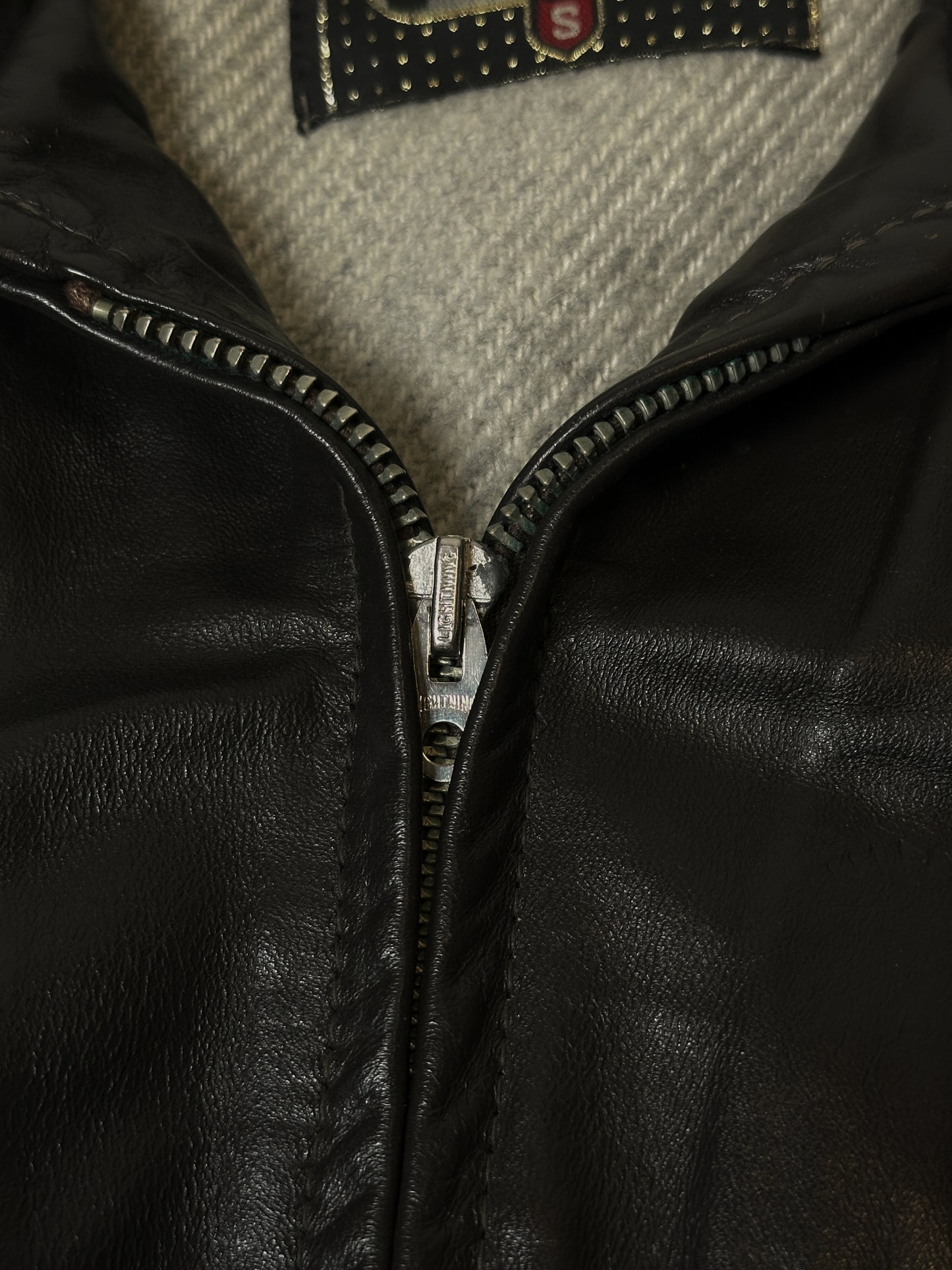 1980S - DISTRESSED BLACK LEATHER JACKET - M