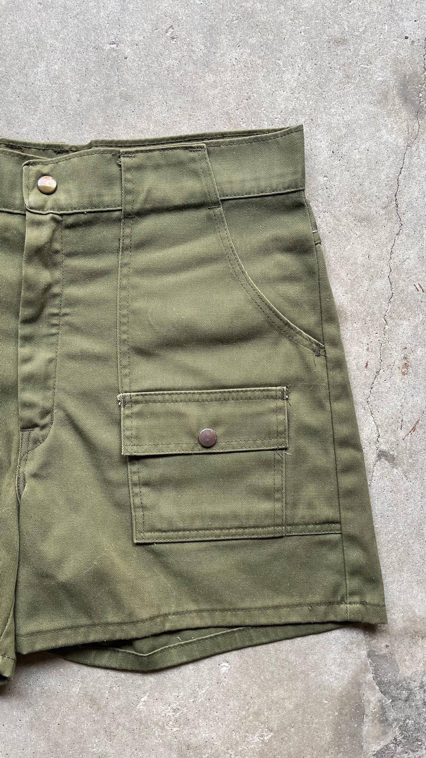 1990S BOY SCOUT TWO POCKET SHORTS KHAKI - 34