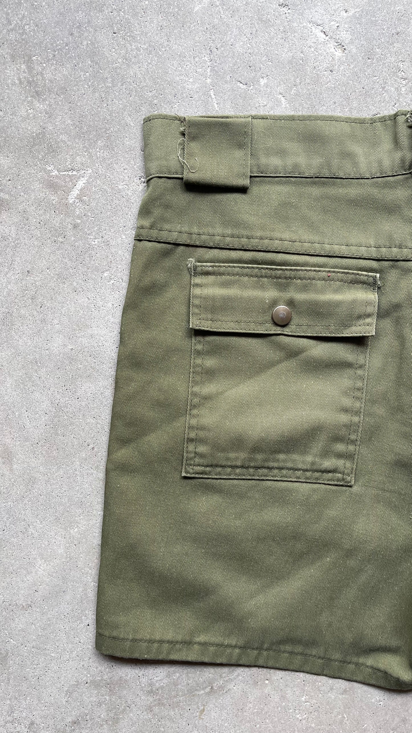 1990S BOY SCOUT TWO POCKET SHORTS KHAKI - 34
