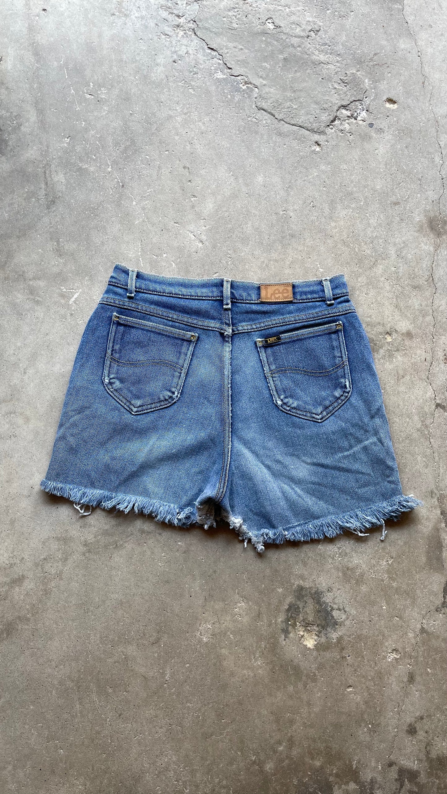 1990S LEE CHOPPED DENIM SHORTS - 32
