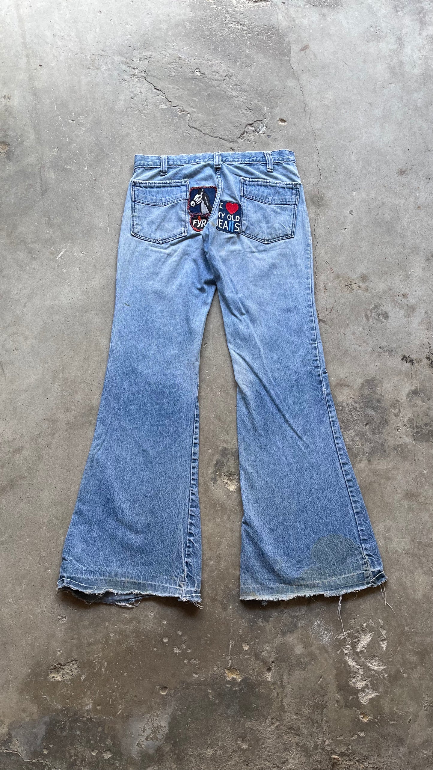 1970S TWO POCKET FLARE DENIM PATCHWORK JEANS - 27X32