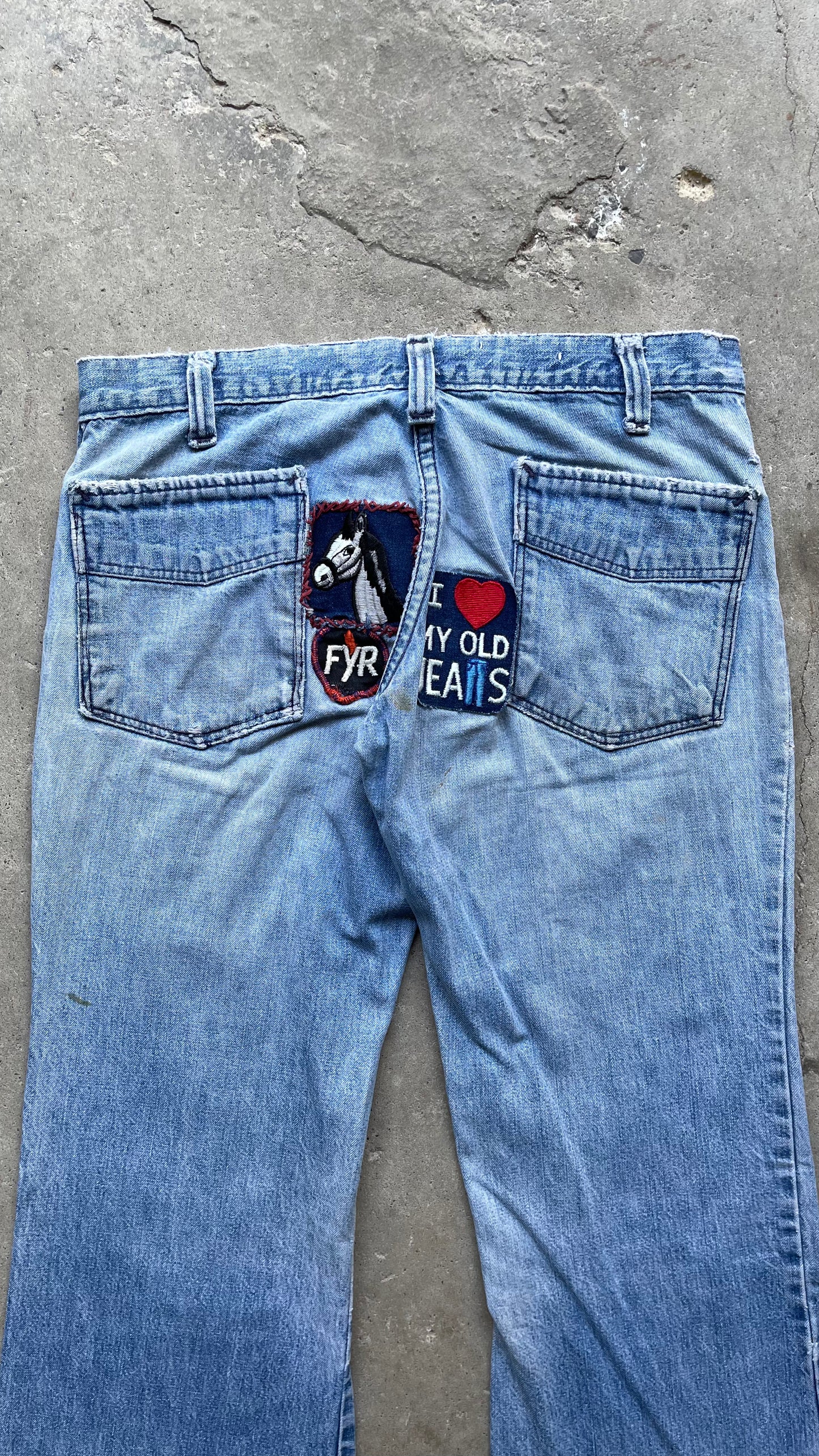 1970S TWO POCKET FLARE DENIM PATCHWORK JEANS - 27X32