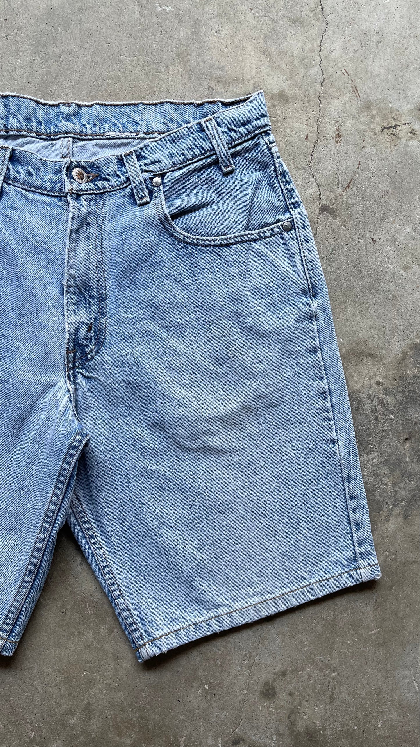 1990S LEVIS SILVER TAB DENIM SHORTS - 32