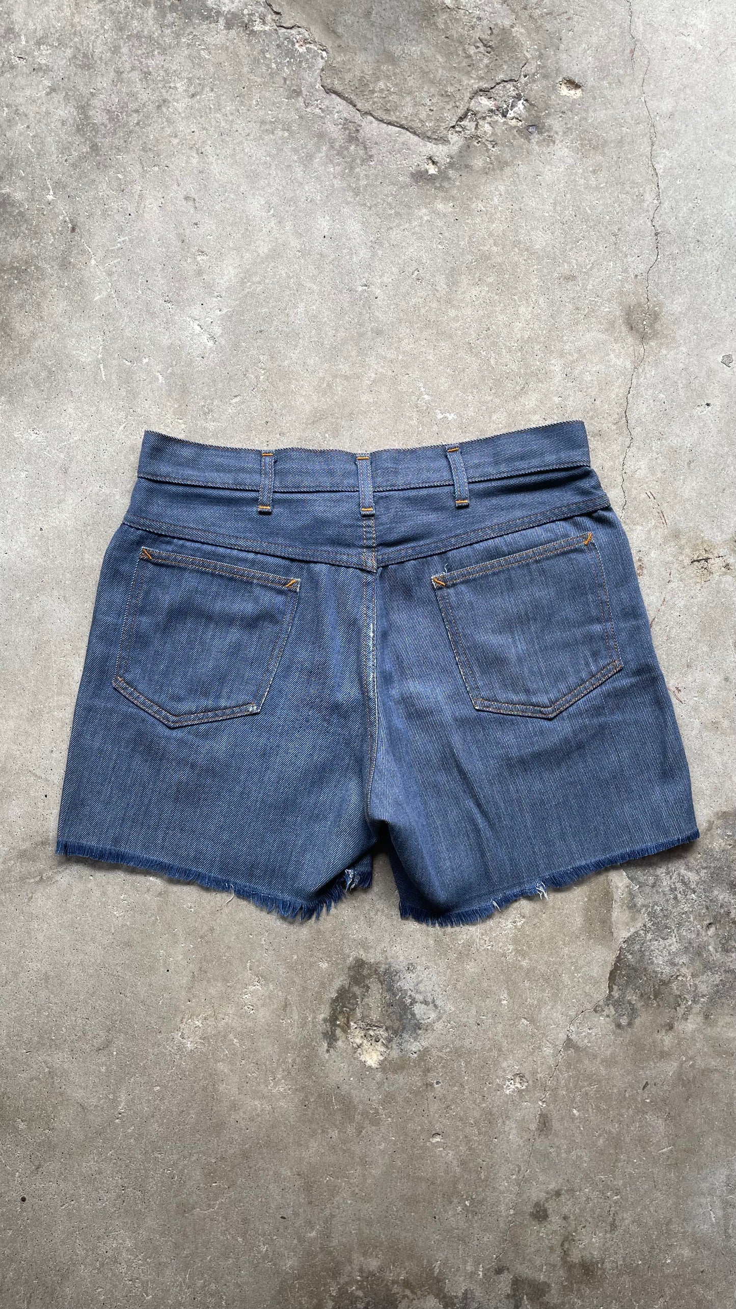 1990S CHOPPED DENIM SHORTS - 32