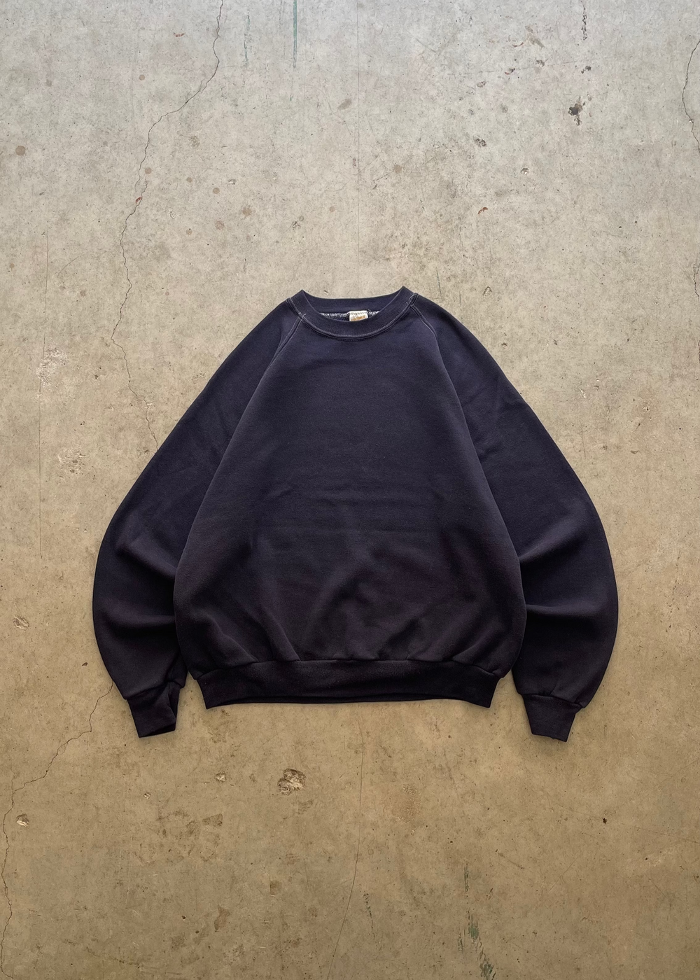 1990S FADED NAVY SWEATSHIRT - XL