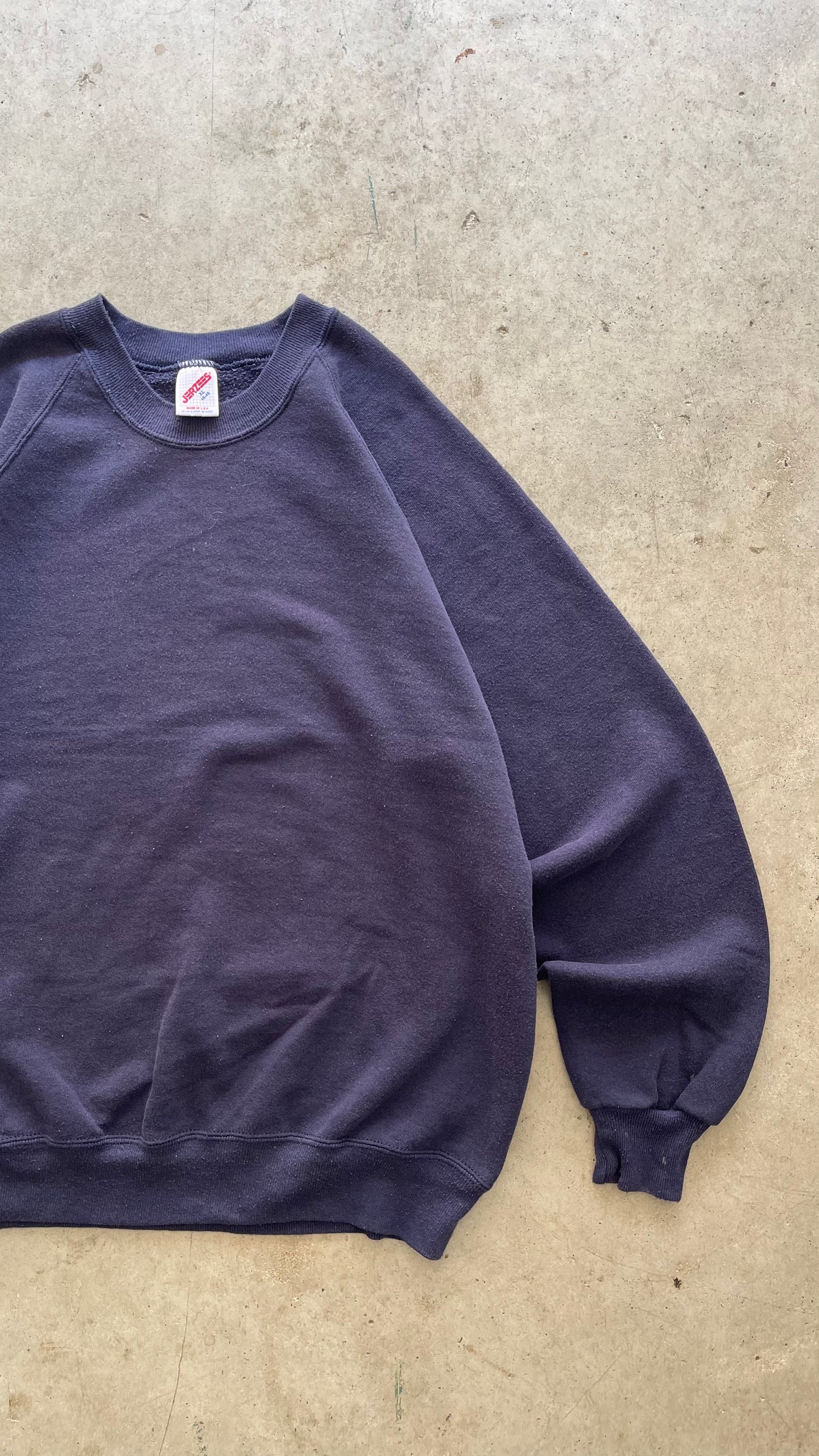 1990S JERZEES FADED NAVY SWEATSHIRT - XL