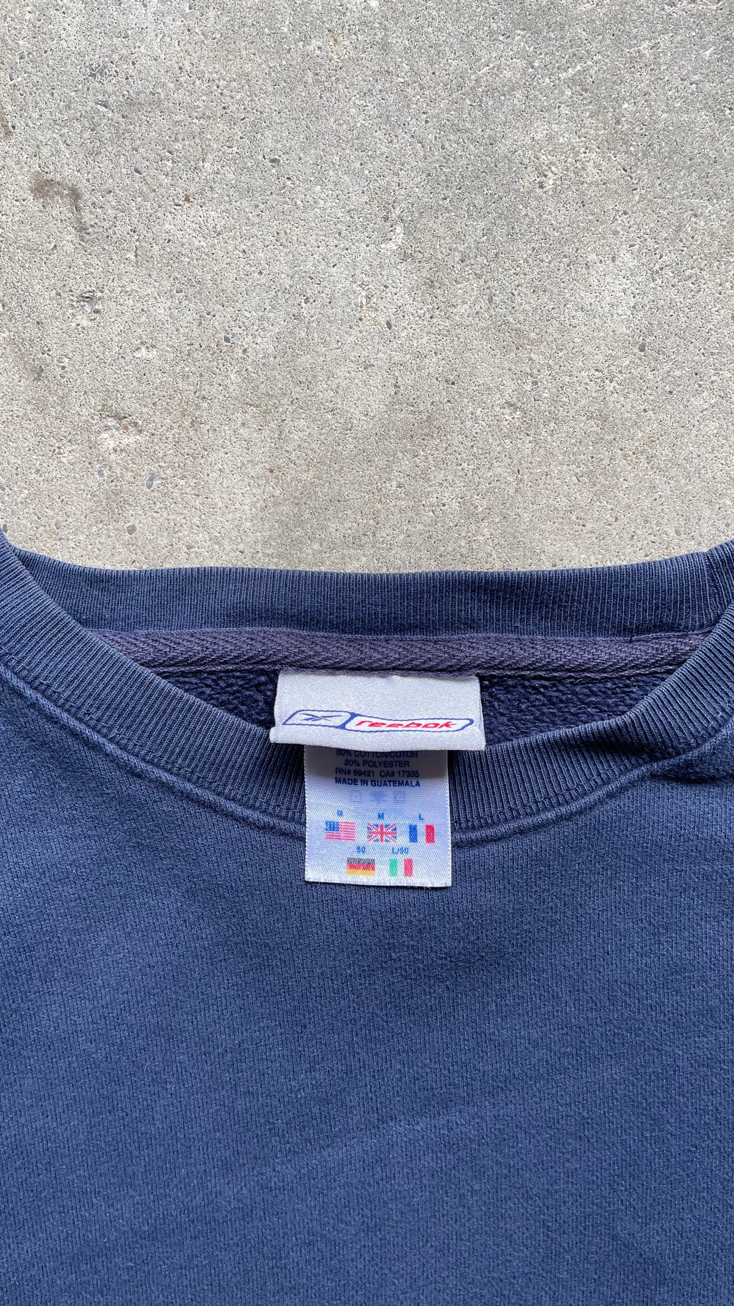 2000S REEBOK NAVY CREW - M