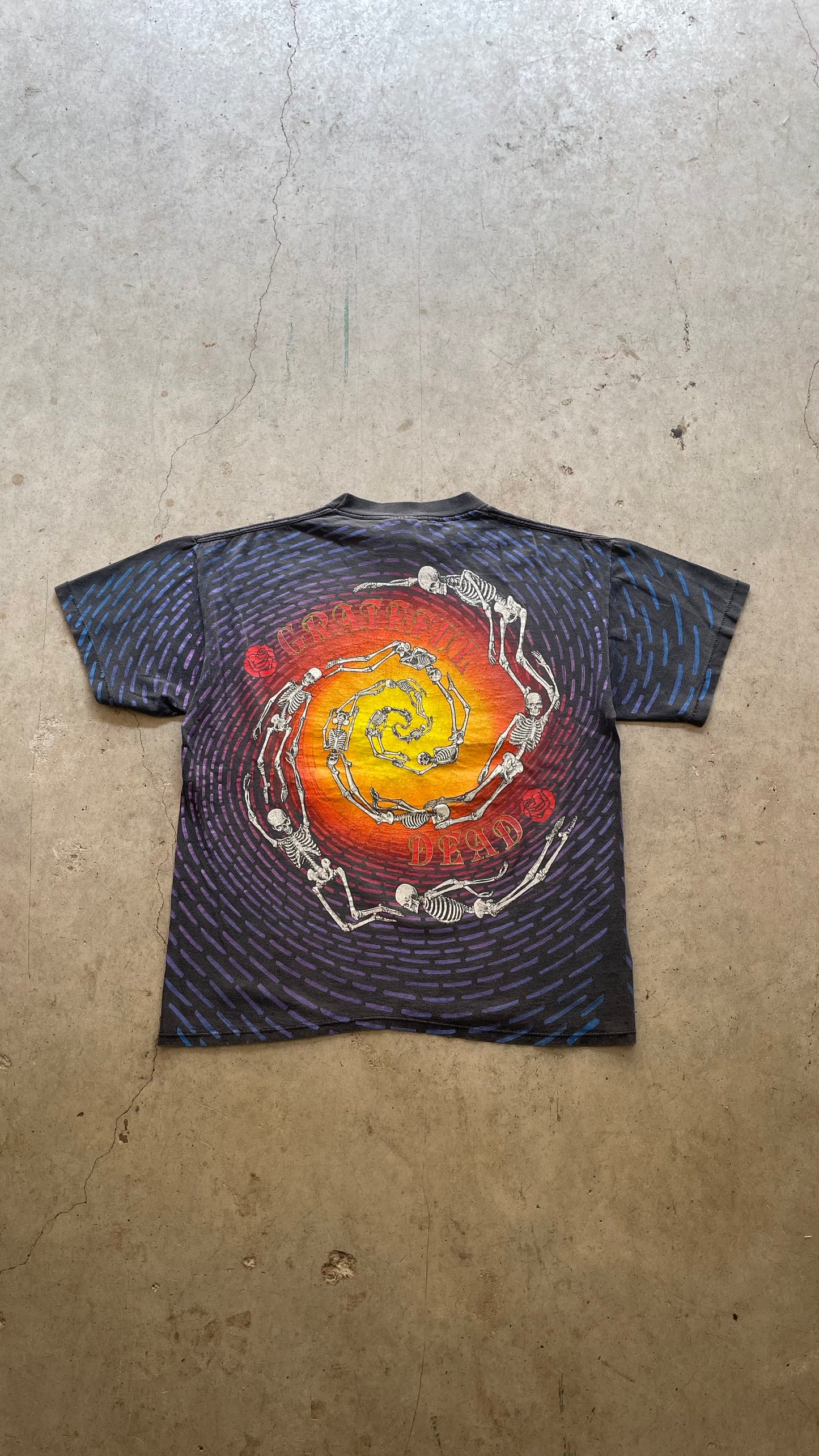 1990S GRATEFUL DEAD SPIRAL SKELETONS TEE - L