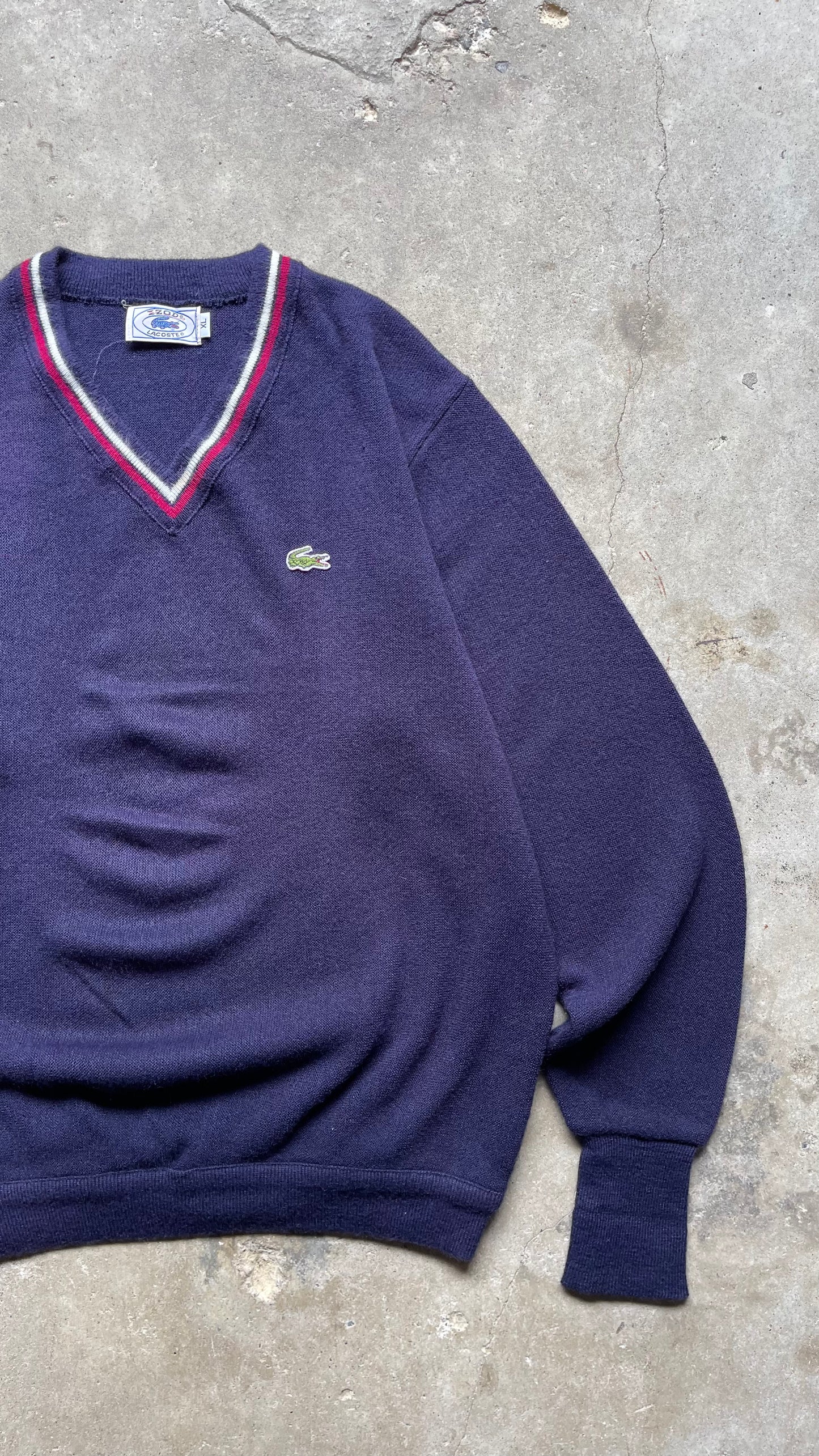 1990S IZOD LACOSTE V NECK KNIT SWEATER - XL