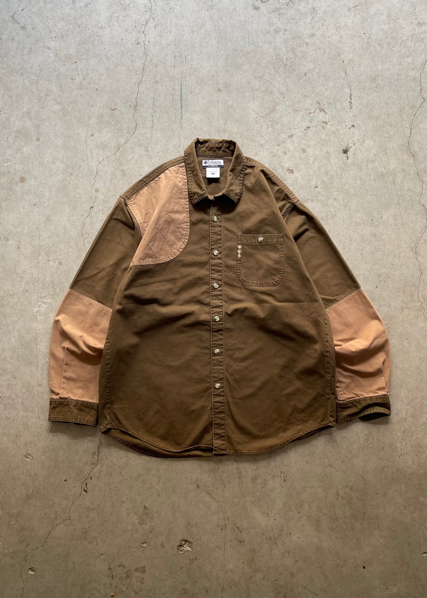 2000S COLUMBIA SPORTS BUTTON UP - M