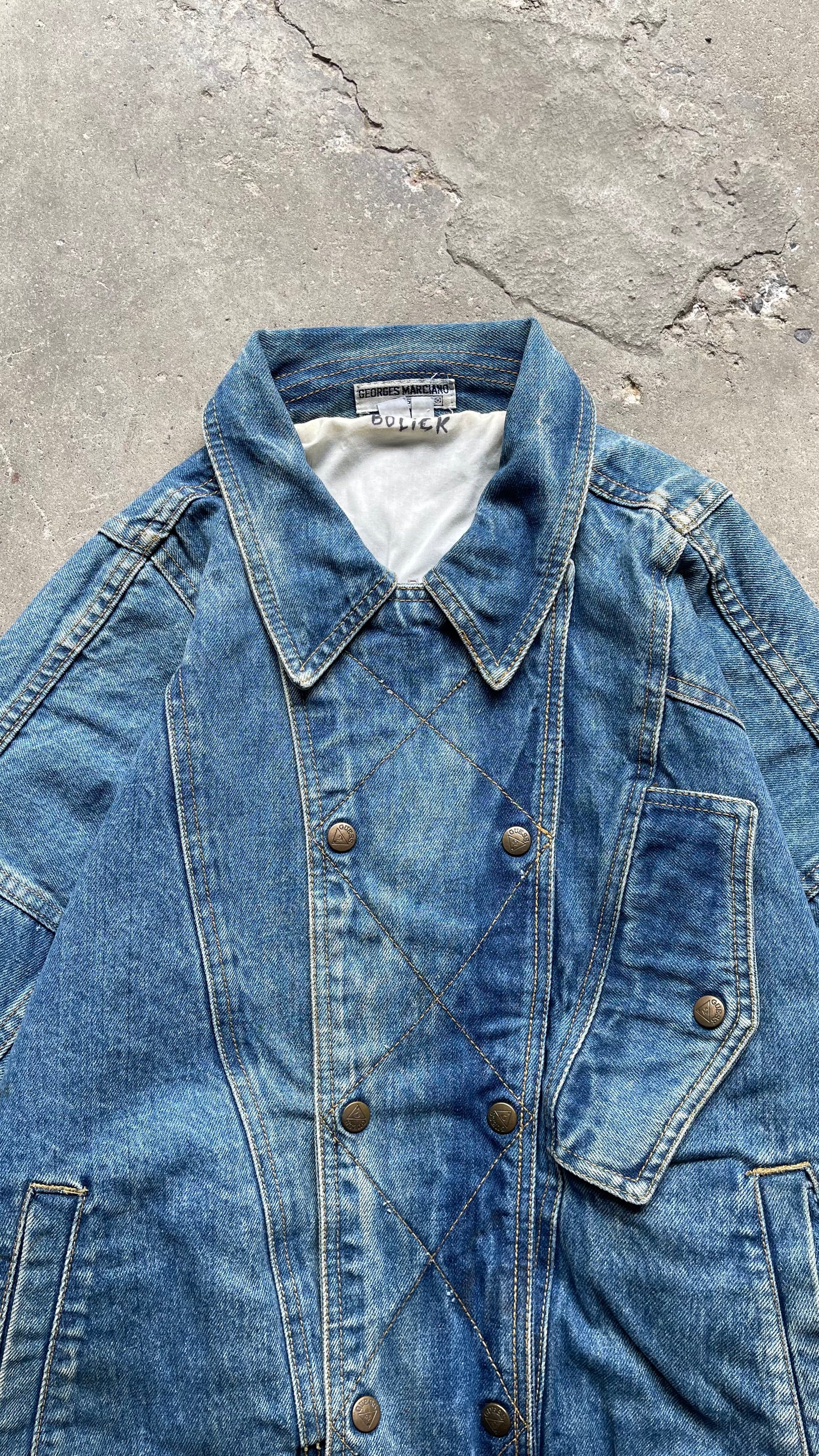1990S GUESS DENIM LIGHT WASHED JACKET - L