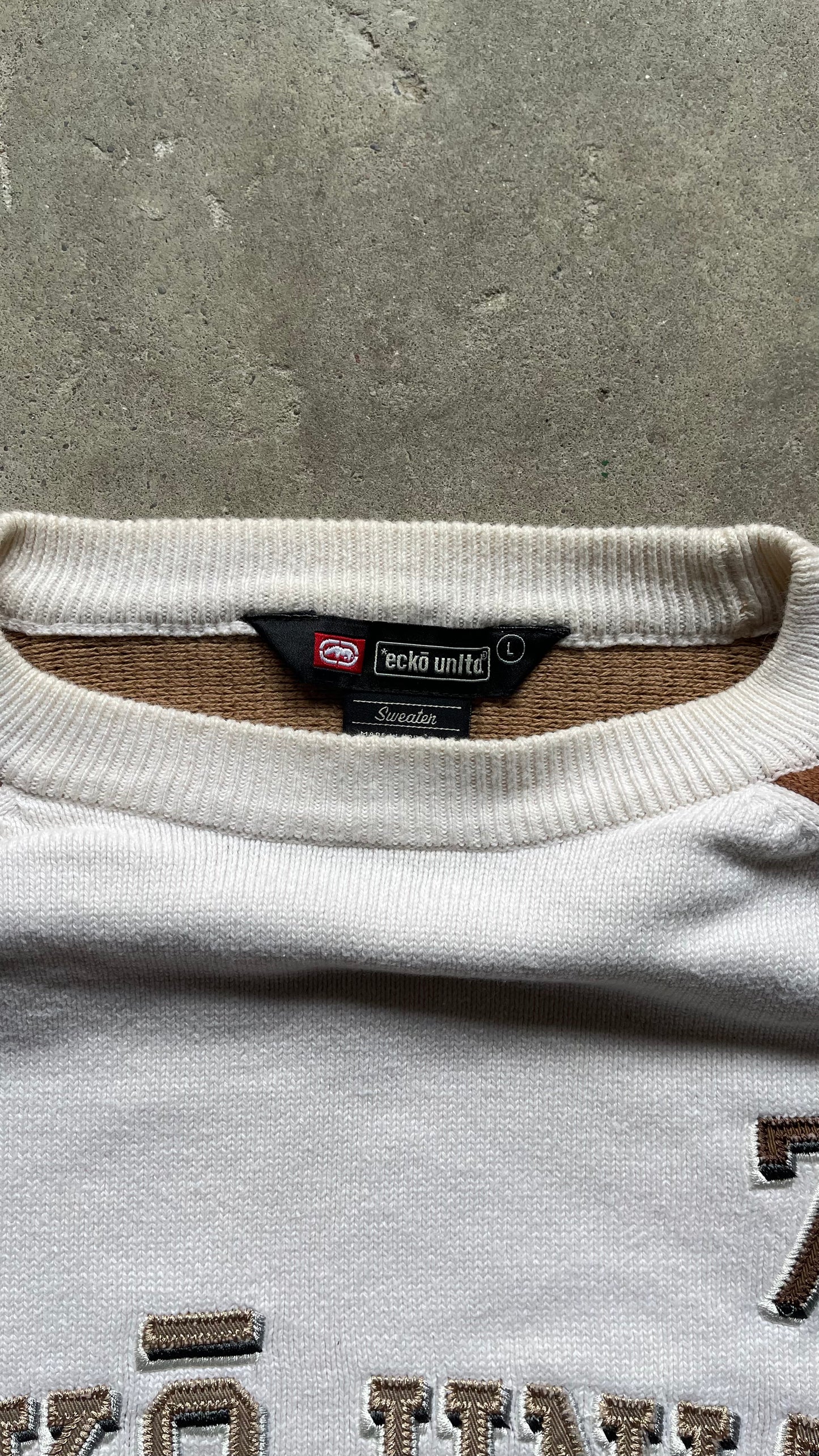 2000S ECKO UNLTD. SWEATER - L