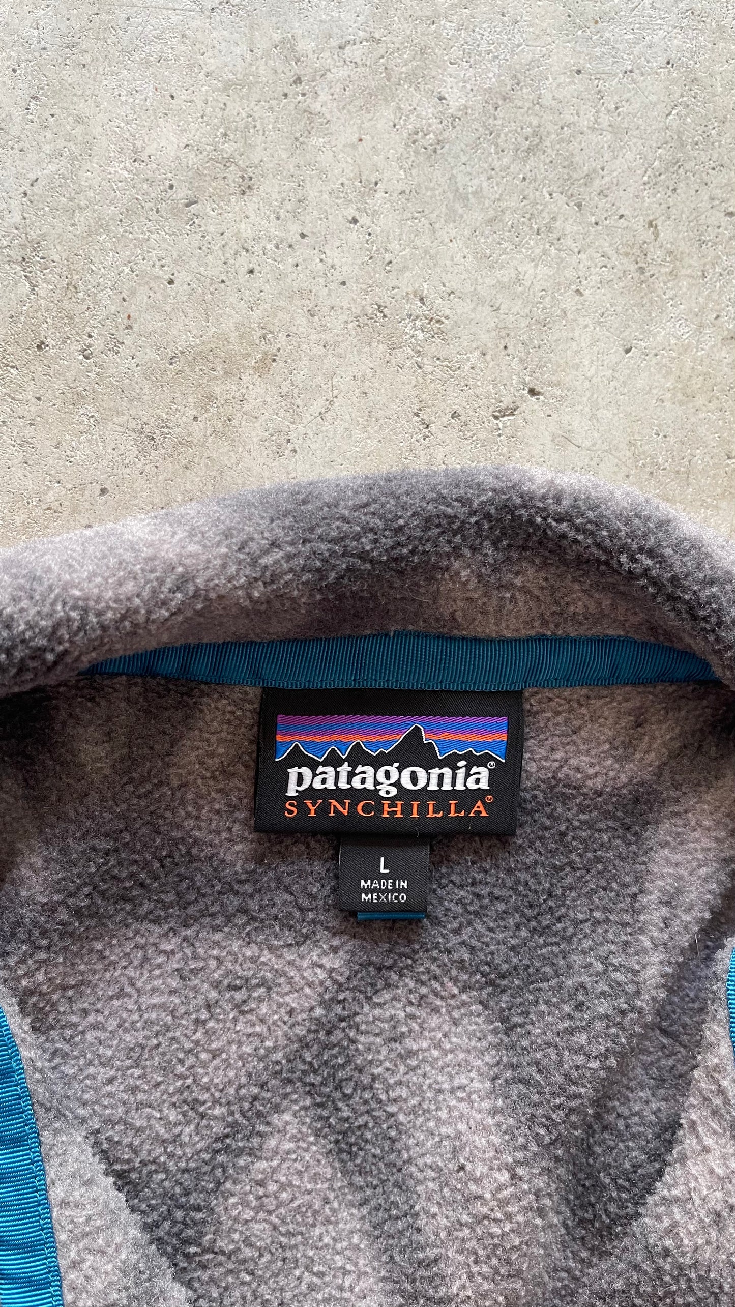 2000S PATAGONIA SYNCHILLA FLEECE SWEATSHIRT - L