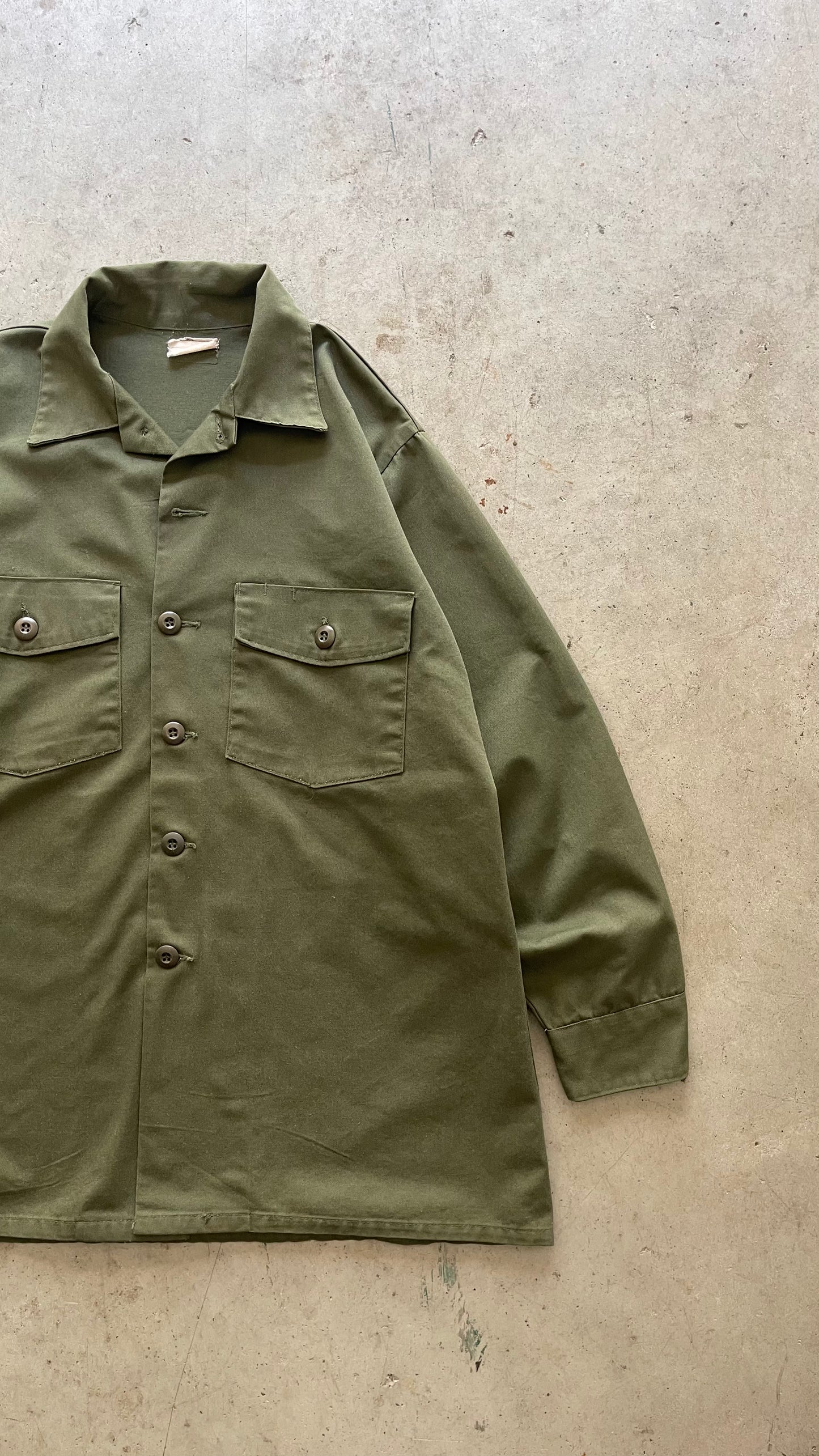 1990S MILITARY BUTTON UP SHIRT OLIVE - L