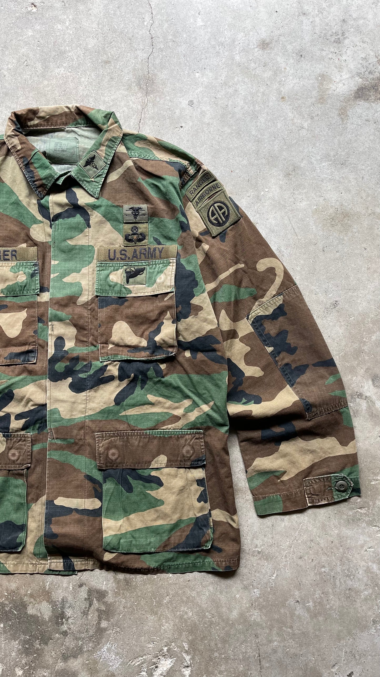 1990S MILITARY CHORE CAMO JACKET - M