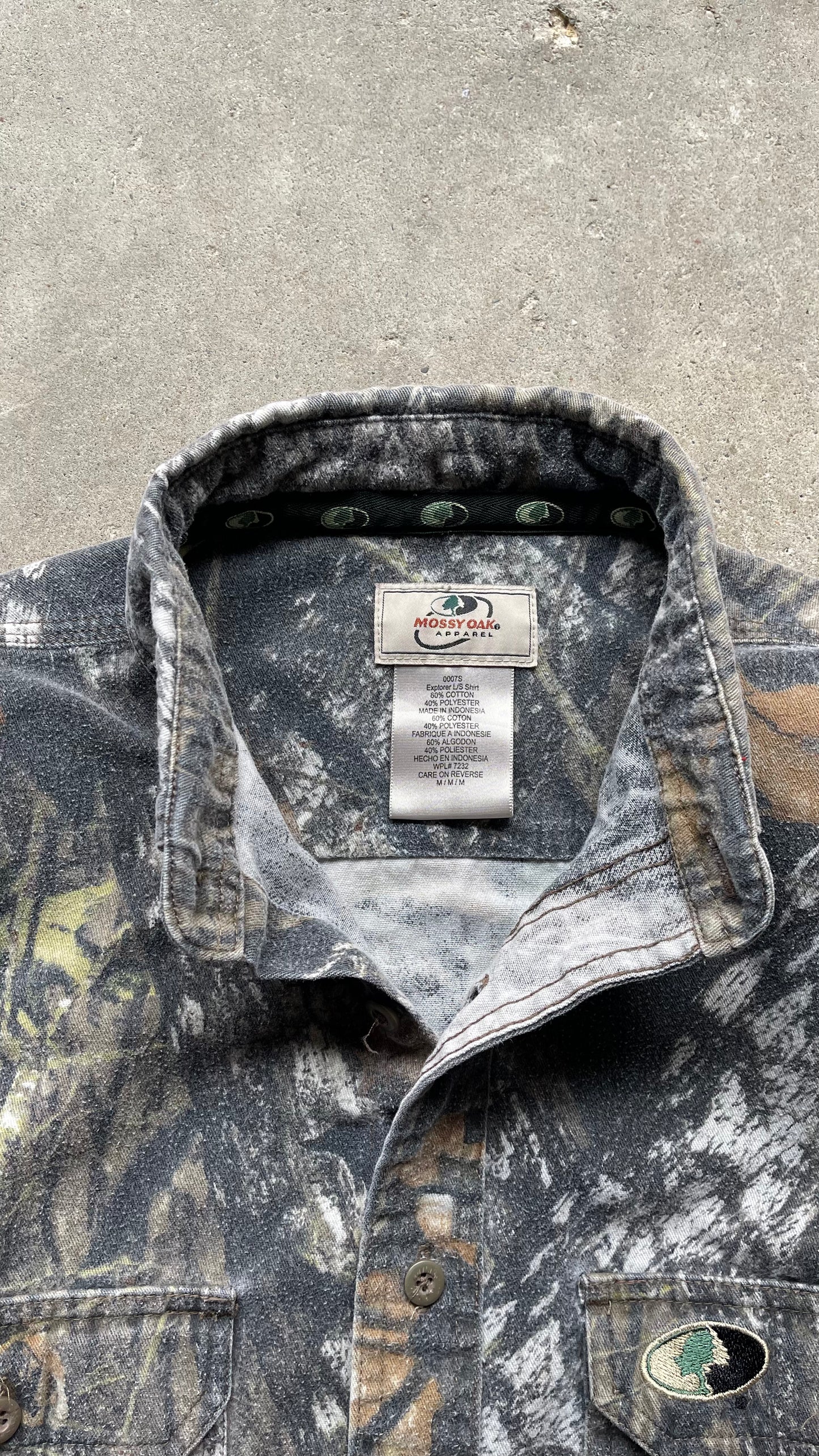 1990S MOSSY OAK REALTREE BUTTON UP - M