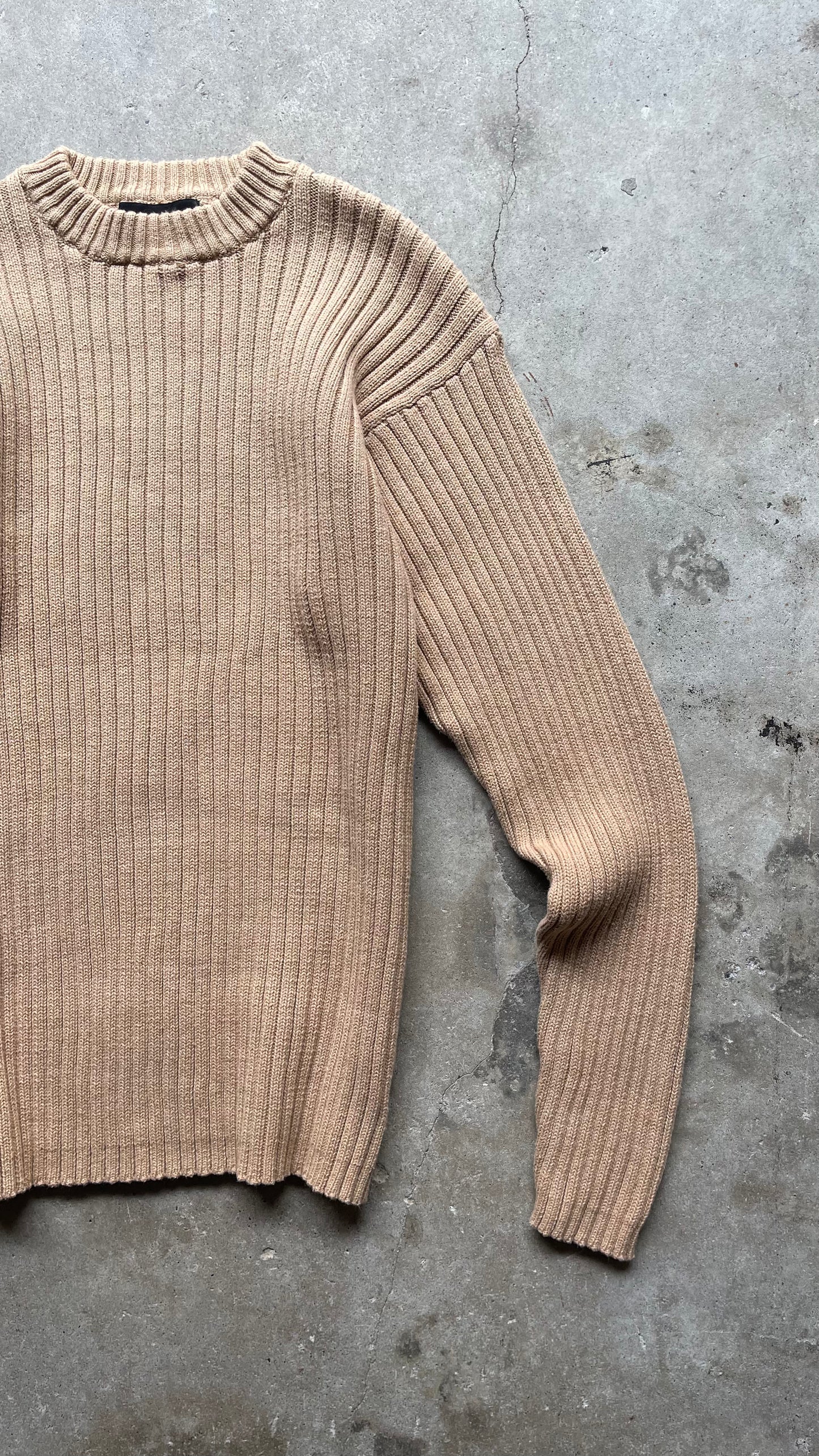 2000S RIBBED CREAM/BEIGE SWEATER