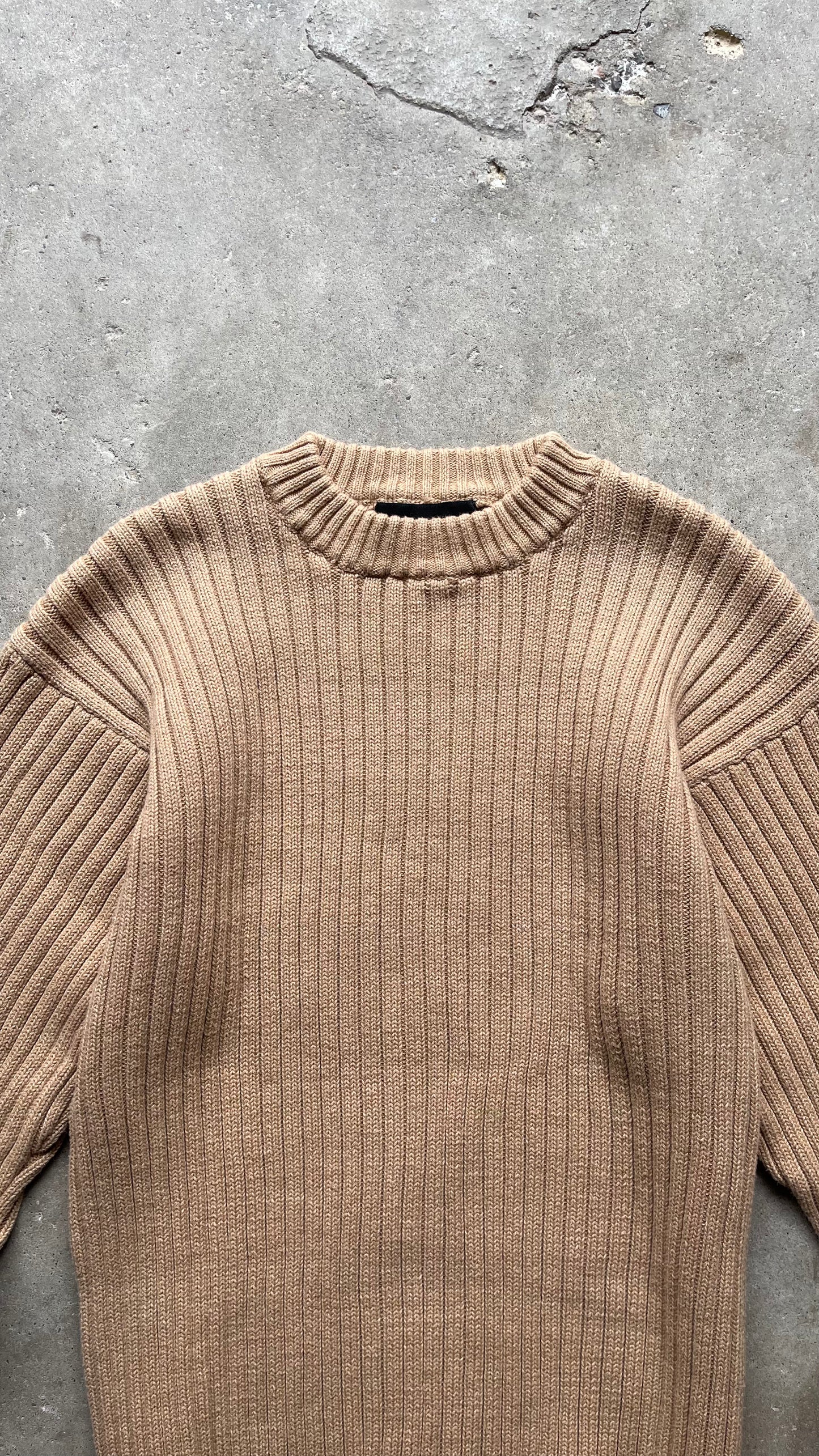 2000S RIBBED CREAM/BEIGE SWEATER
