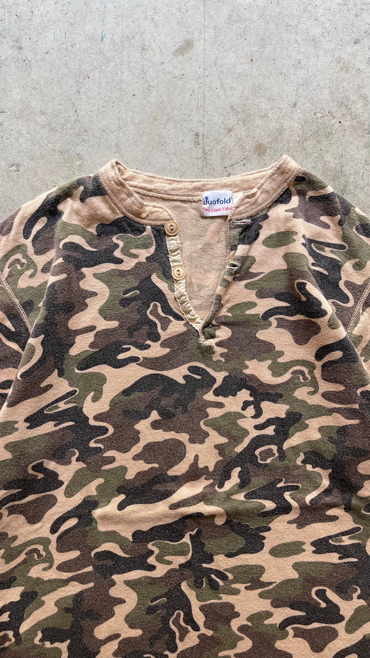 1990S DUCK CAMO LONGSLEEVE SWEATSHIRT - L