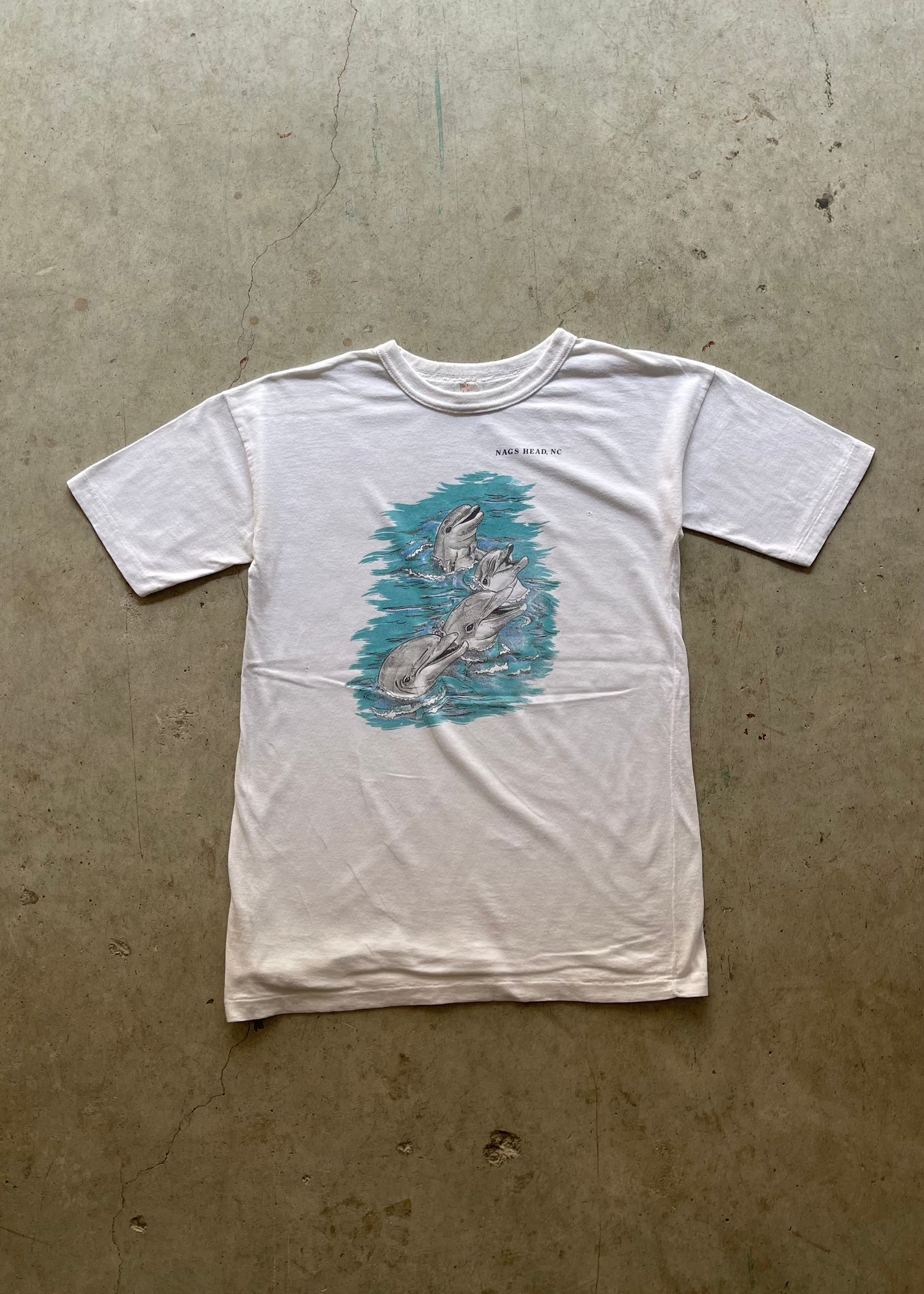1980S "DOLPHINS" CUTE WHITE TEE - M