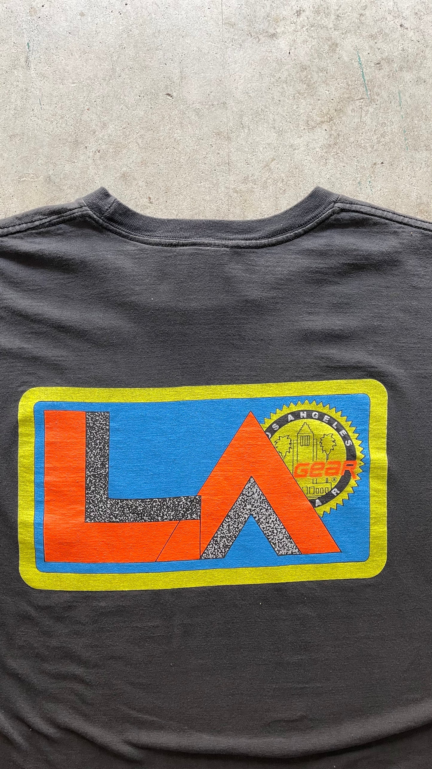 1990S FADED "LA GEAR" BLACK TEE - L