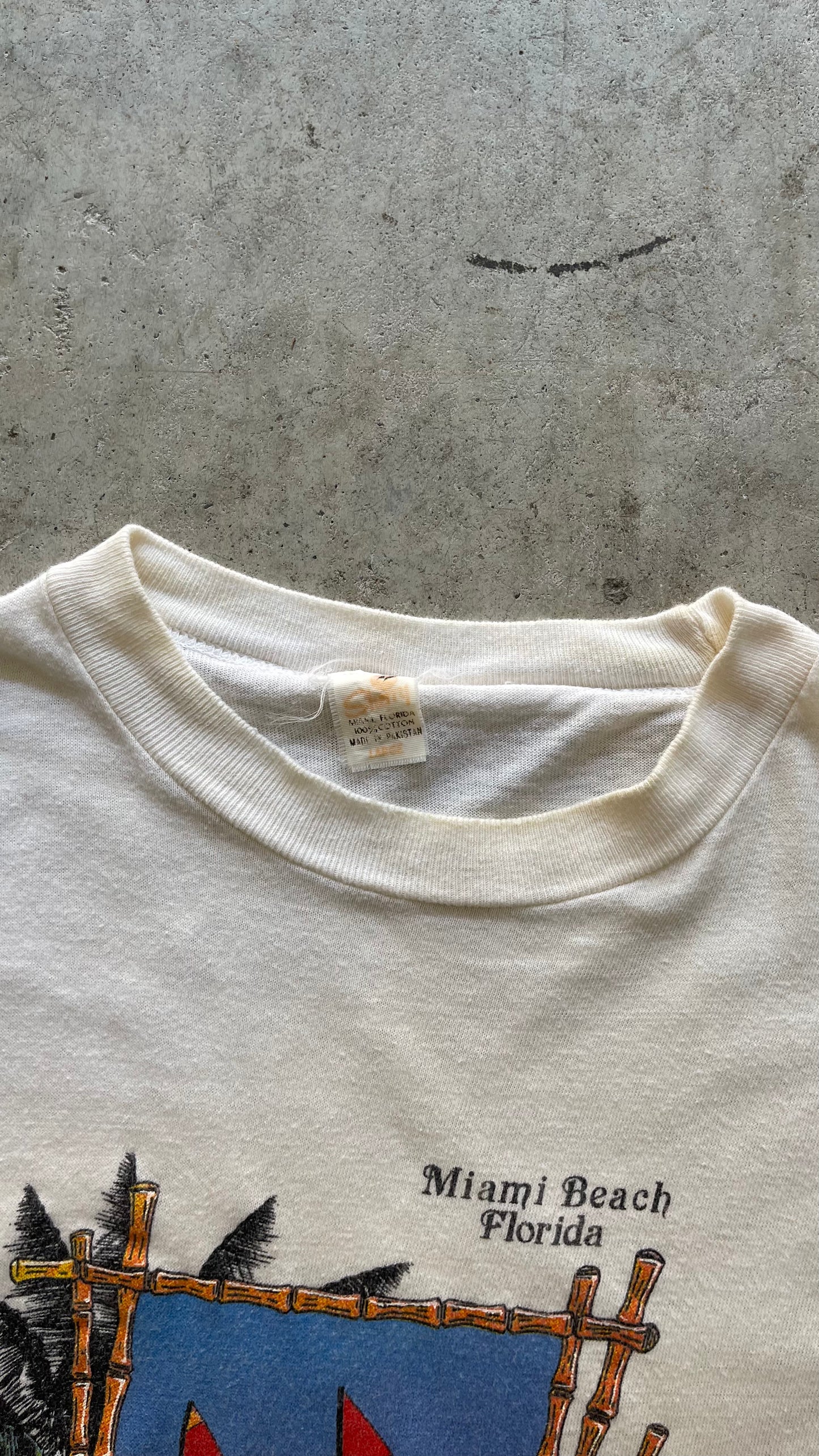 1980S MIAMI BEACH VACATION TEE - S