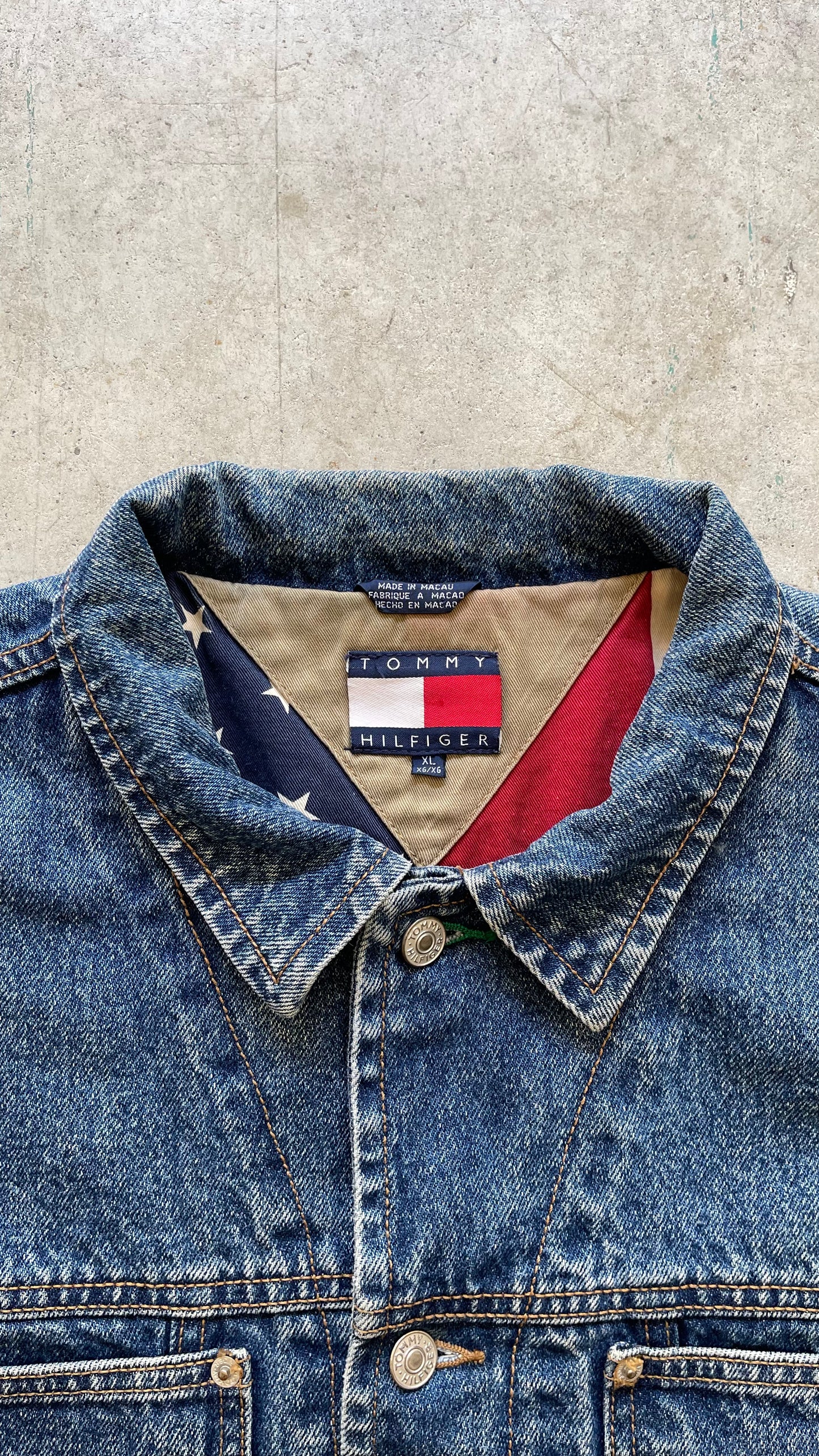 1990S TOMMY HILFIGER DENIM JACKET - XL