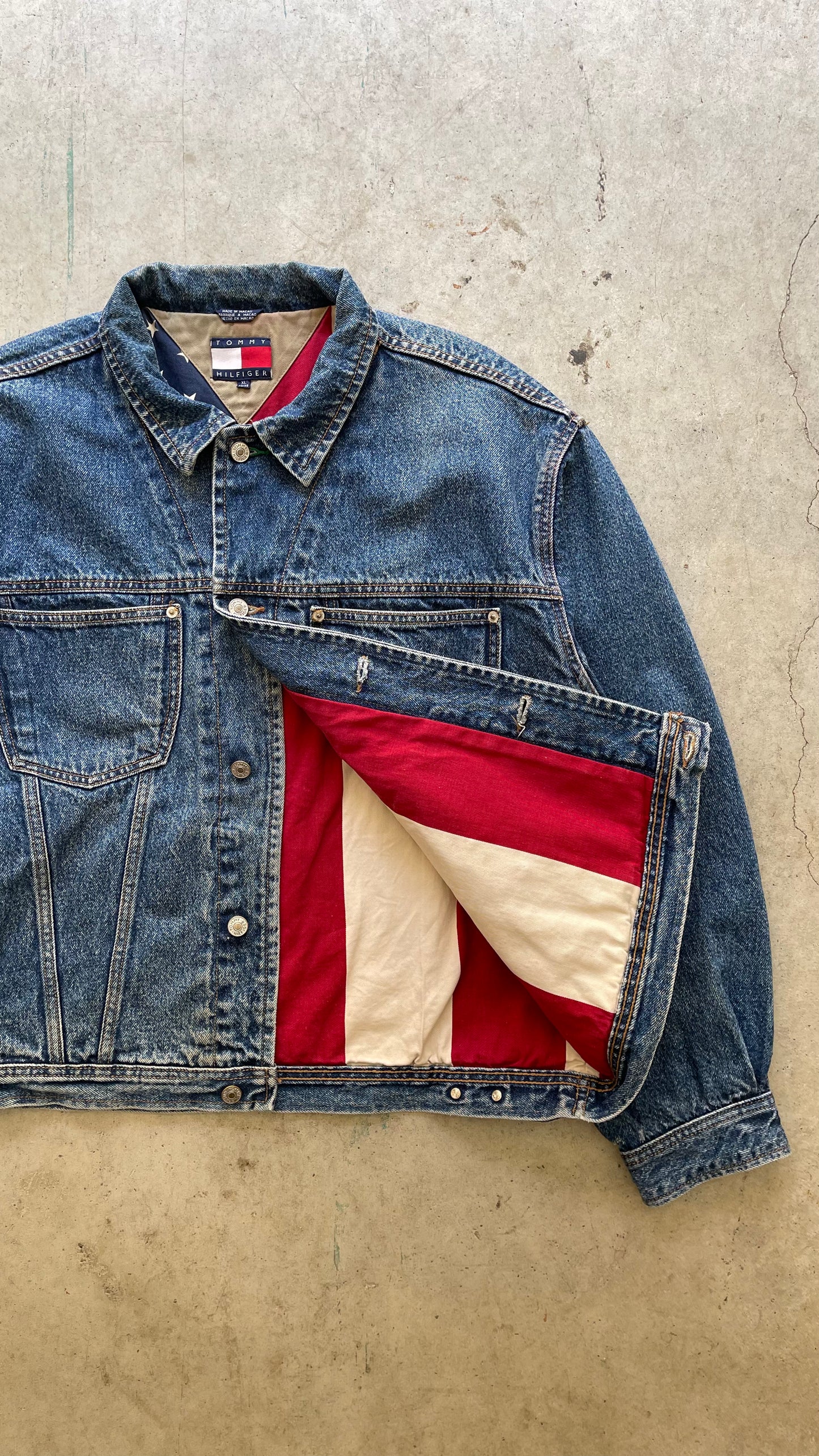 1990S TOMMY HILFIGER DENIM JACKET - XL