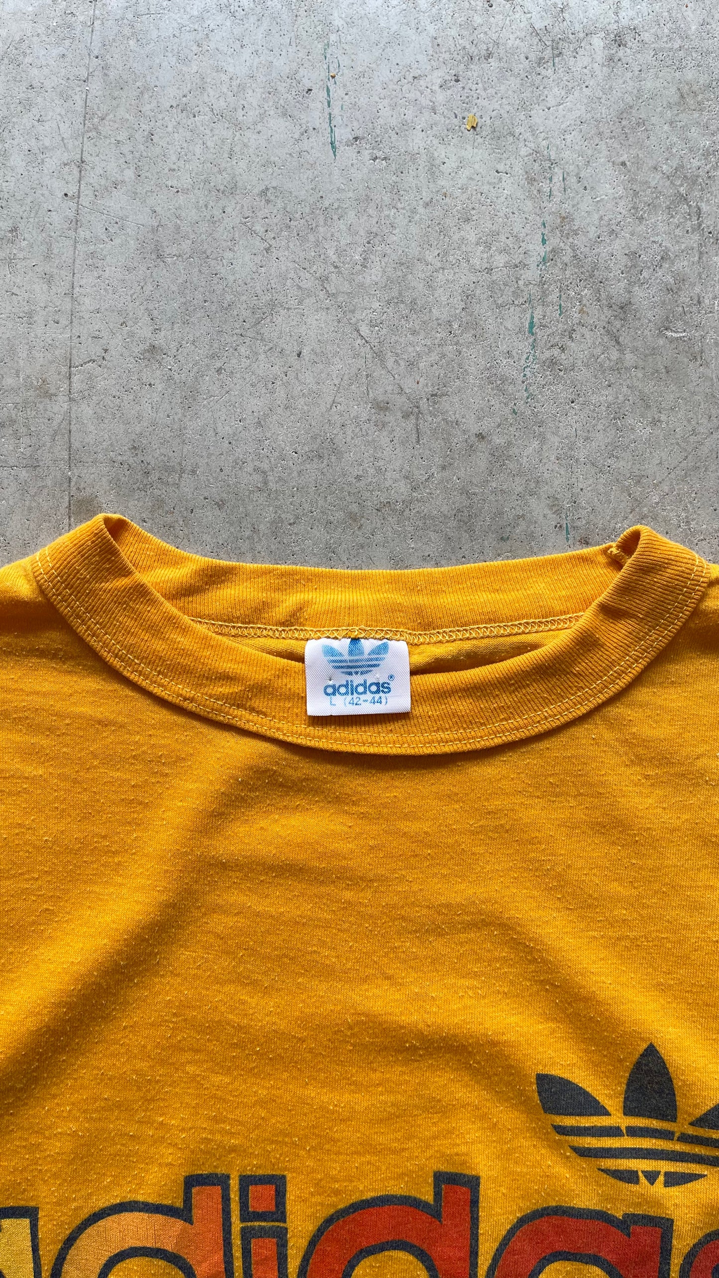 1990S ADIDAS YELLOW TEE - L