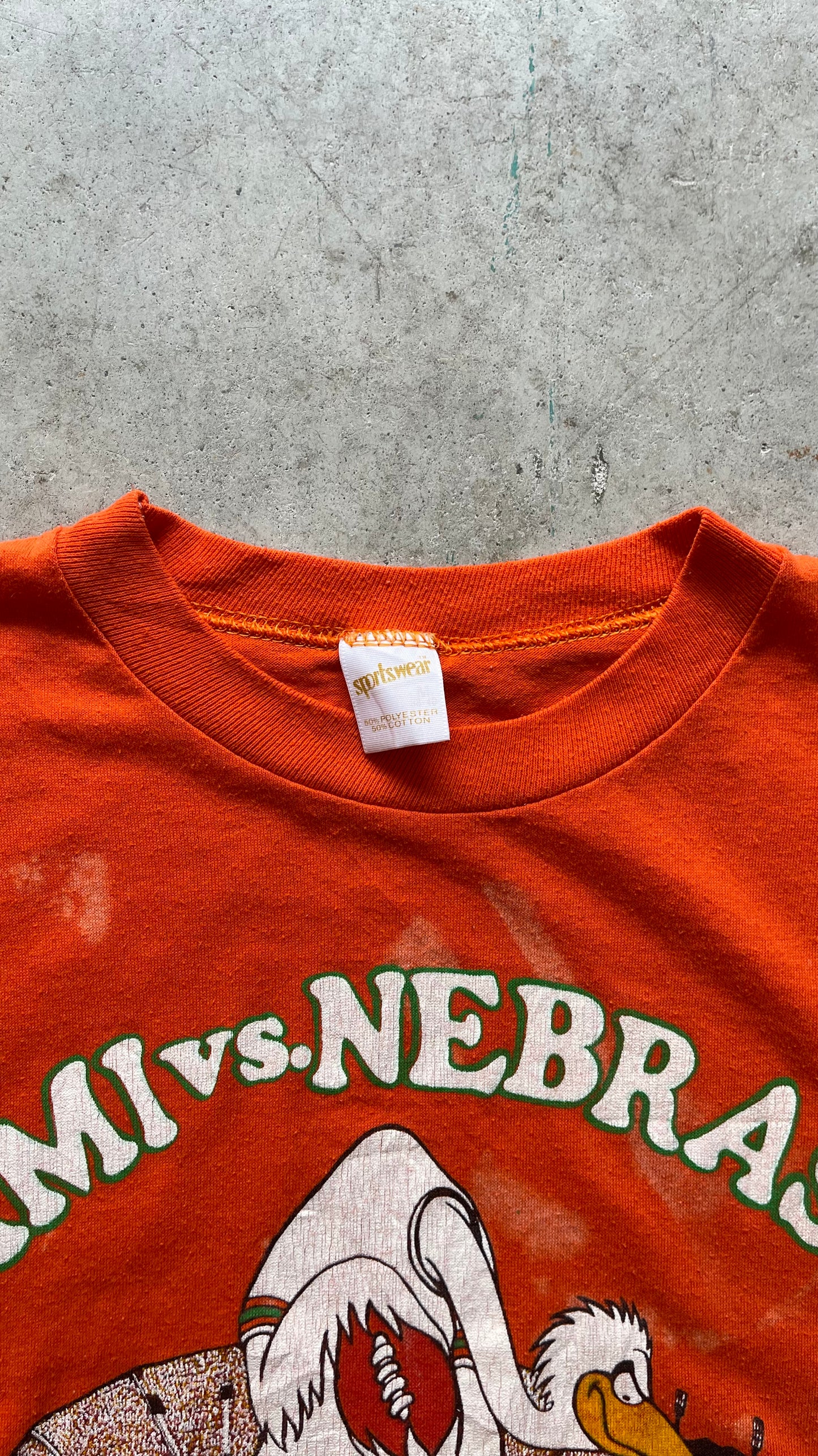 1980S "MIAMI VS NEBRASKA FOOTBALL" ORANGE BOWL TEE - M