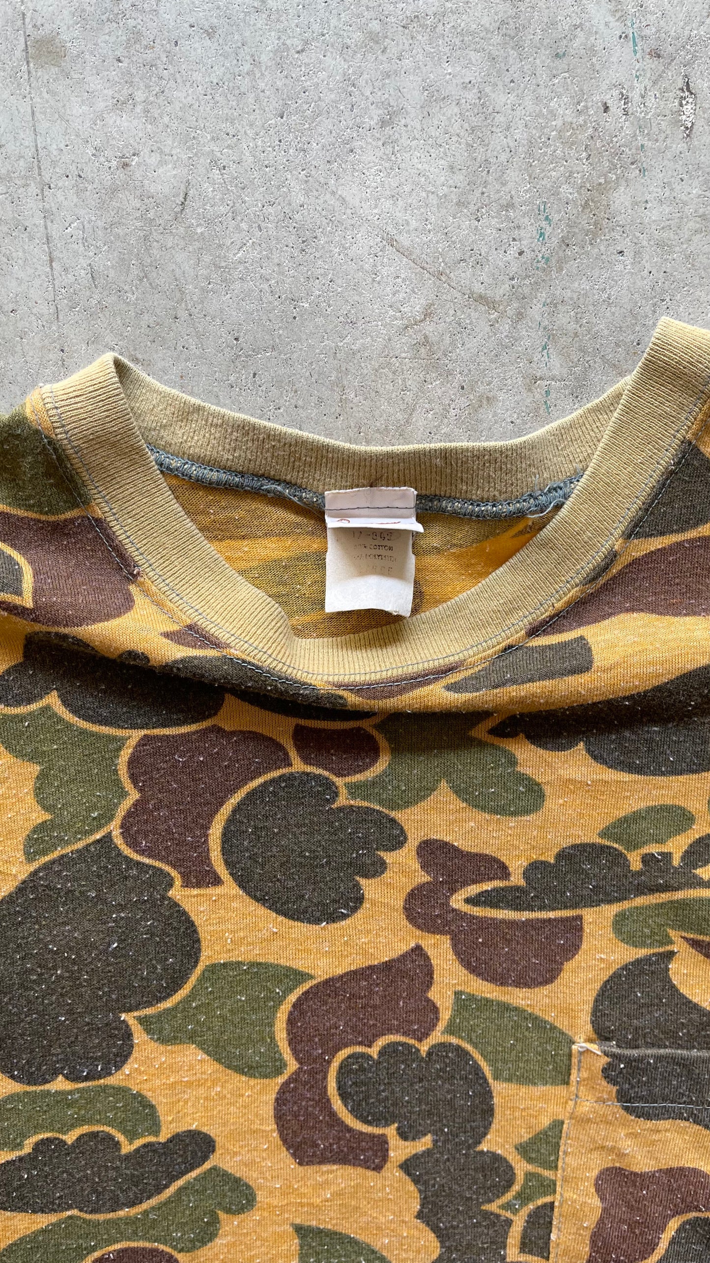 1990S DUCK CAMO POCKET TEE - L