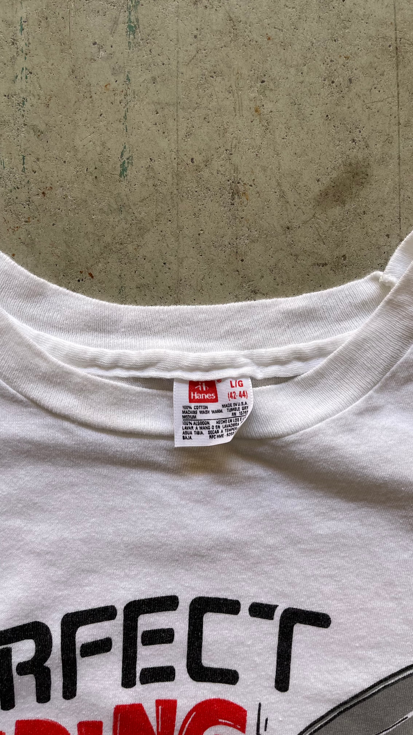 1980S "PERFECT LANDING" ALIEN TEE - L