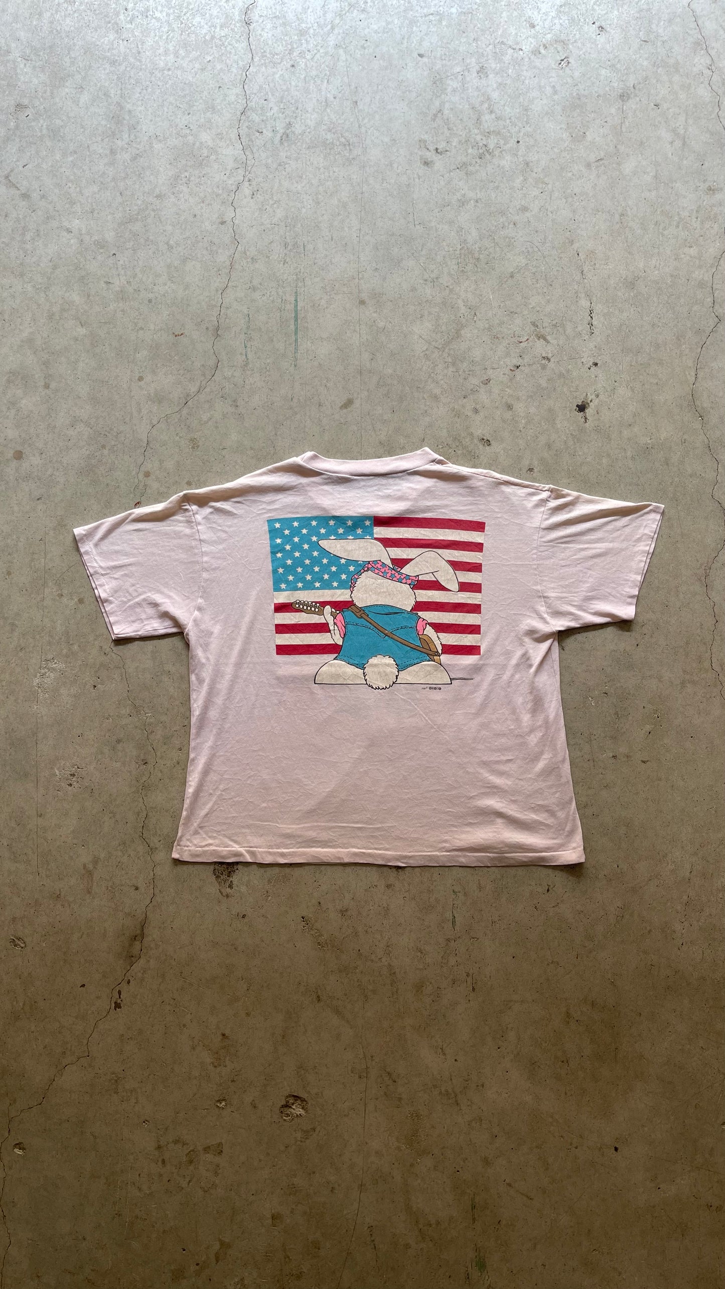 1990S "RABBIT GUITAR" BOXY PINK TEE - L